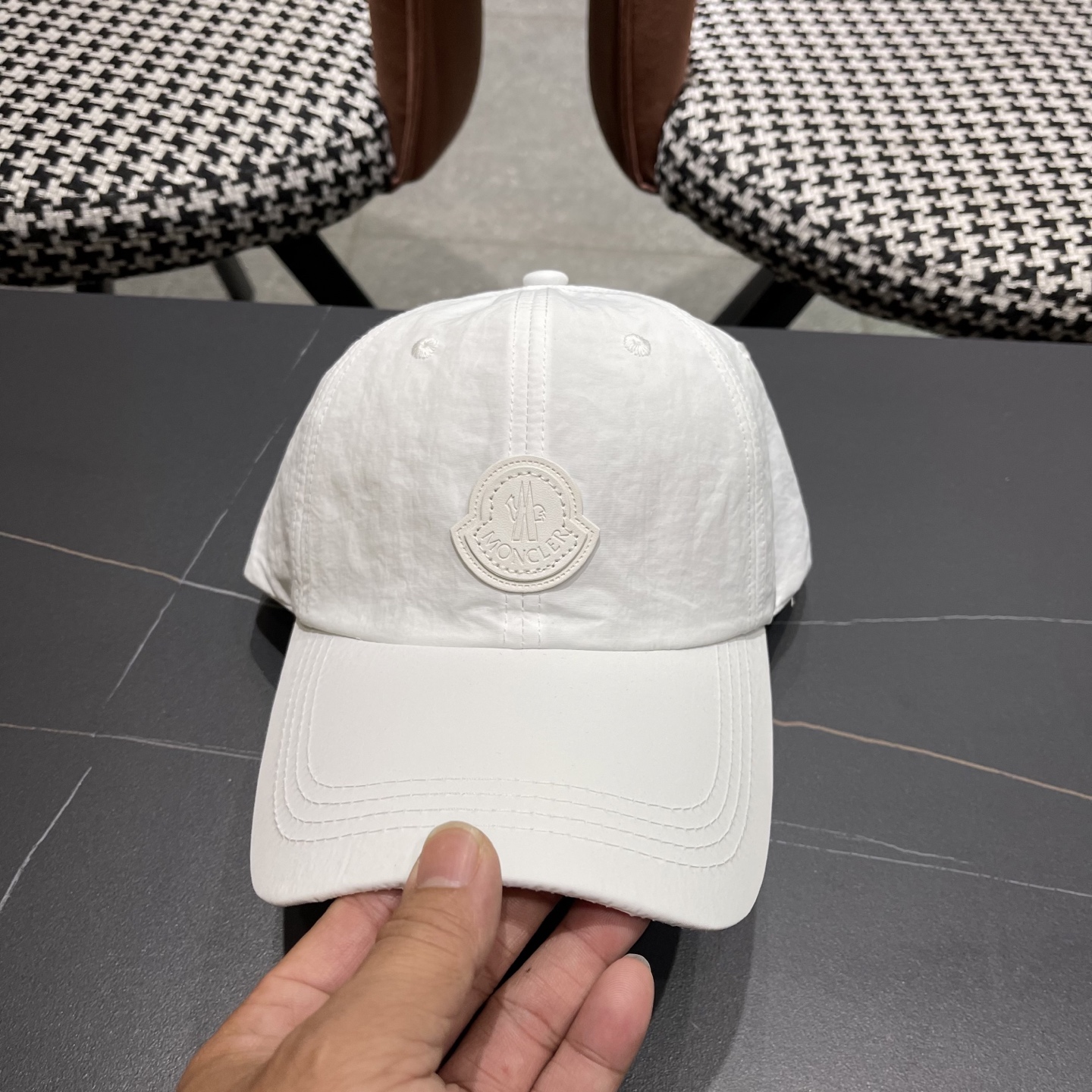  蒙口Moncler🆕春款新款个性速干清麴棒球帽，高品质透气性巨佳，高颜值时尚单品！
男女同款