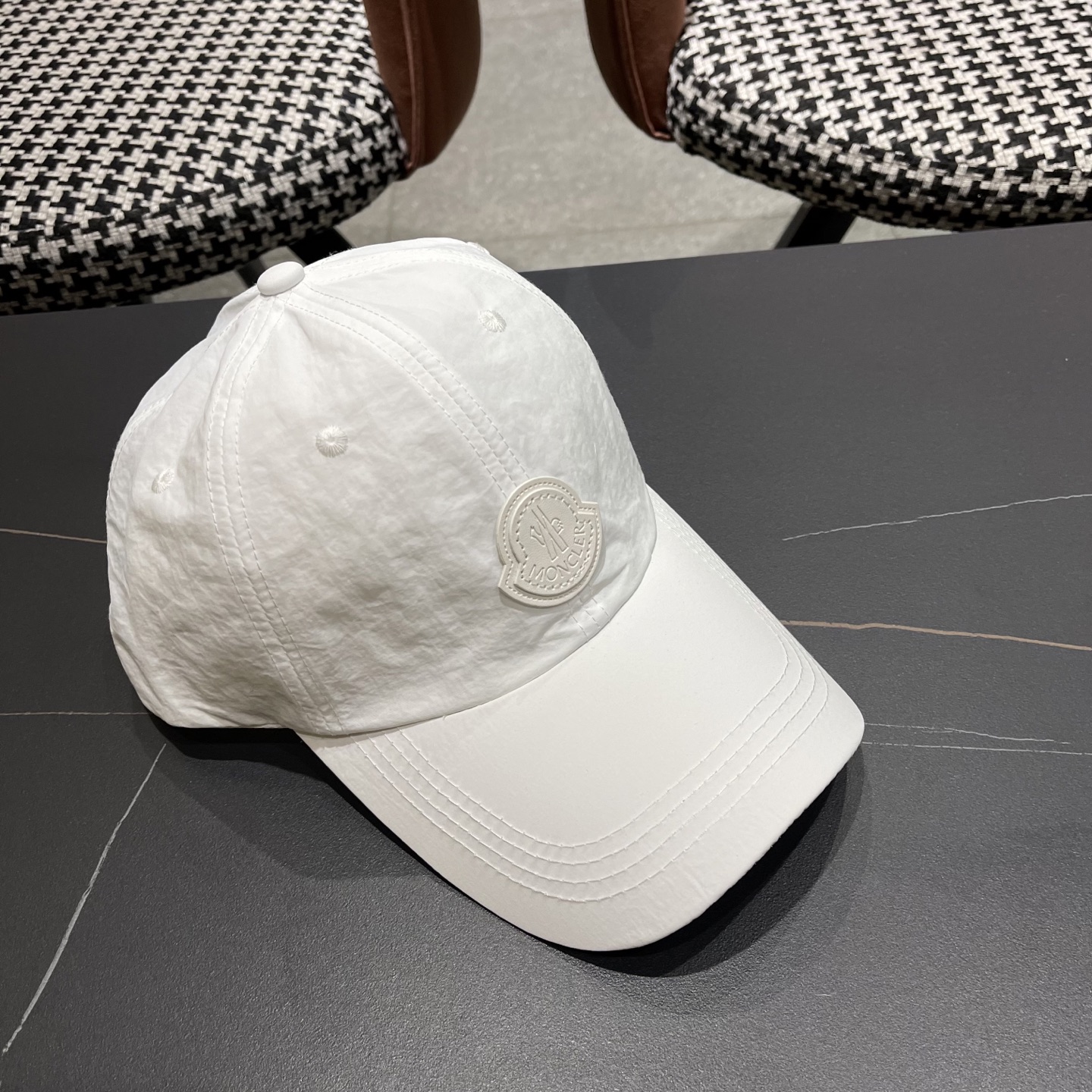  蒙口Moncler🆕春款新款个性速干清麴棒球帽，高品质透气性巨佳，高颜值时尚单品！
男女同款