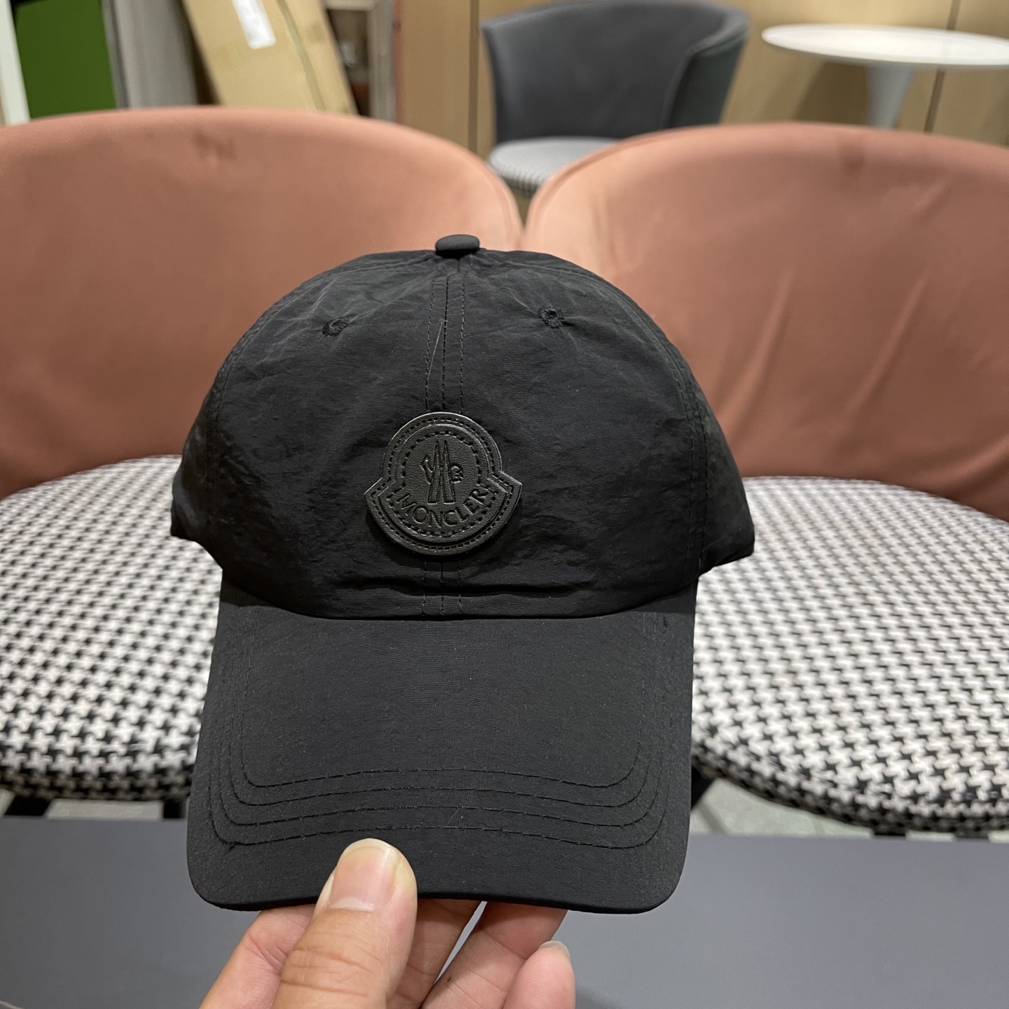  蒙口Moncler🆕春款新款个性速干清麴棒球帽，高品质透气性巨佳，高颜值时尚单品！
男女同款