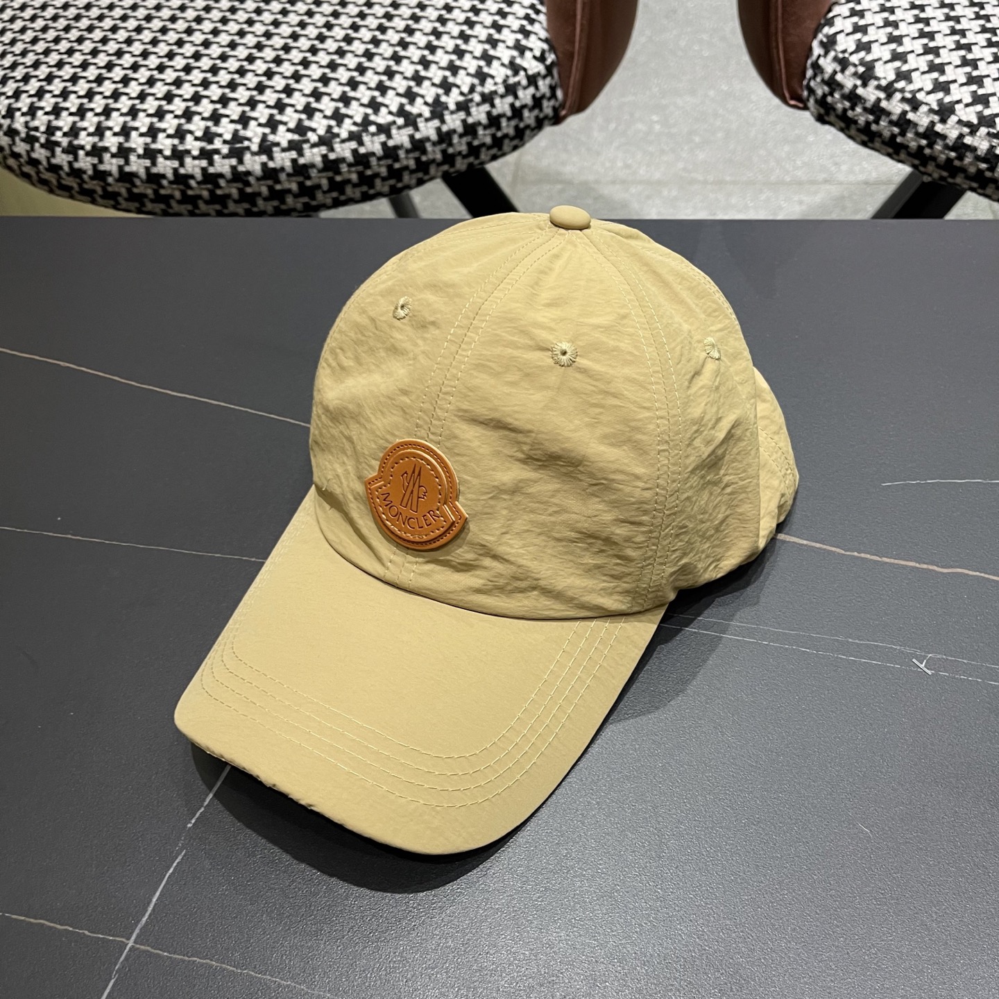  蒙口Moncler🆕春款新款个性速干清麴棒球帽，高品质透气性巨佳，高颜值时尚单品！
男女同款