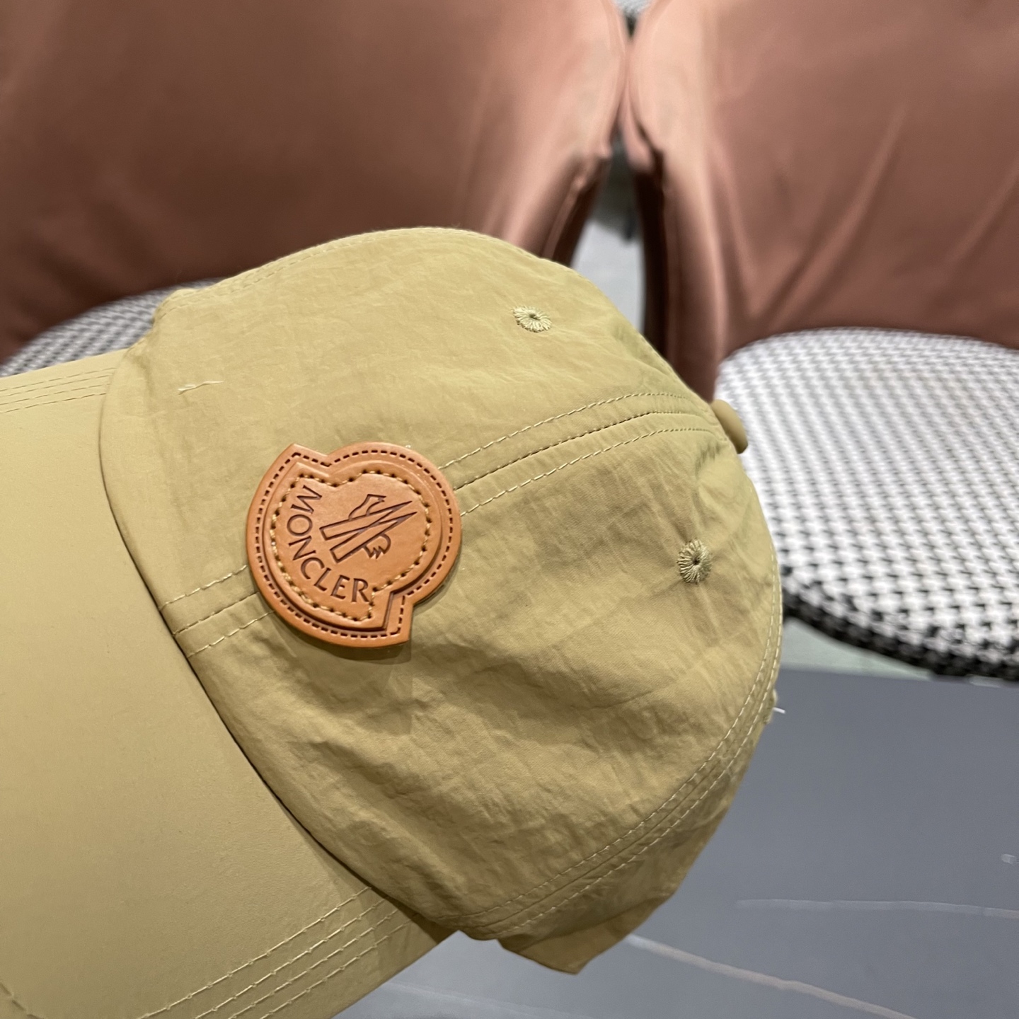  蒙口Moncler🆕春款新款个性速干清麴棒球帽，高品质透气性巨佳，高颜值时尚单品！
男女同款