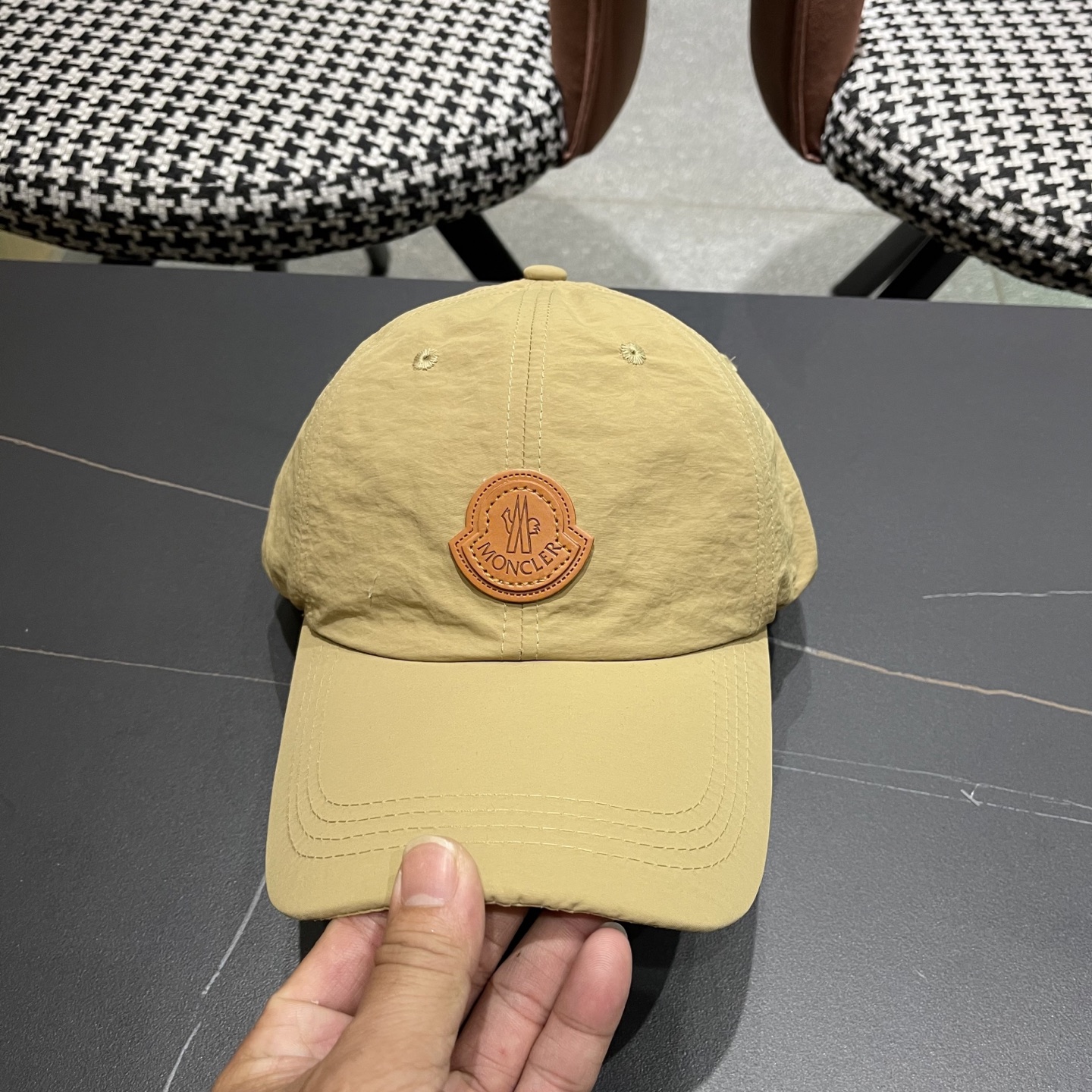  蒙口Moncler🆕春款新款个性速干清麴棒球帽，高品质透气性巨佳，高颜值时尚单品！
男女同款