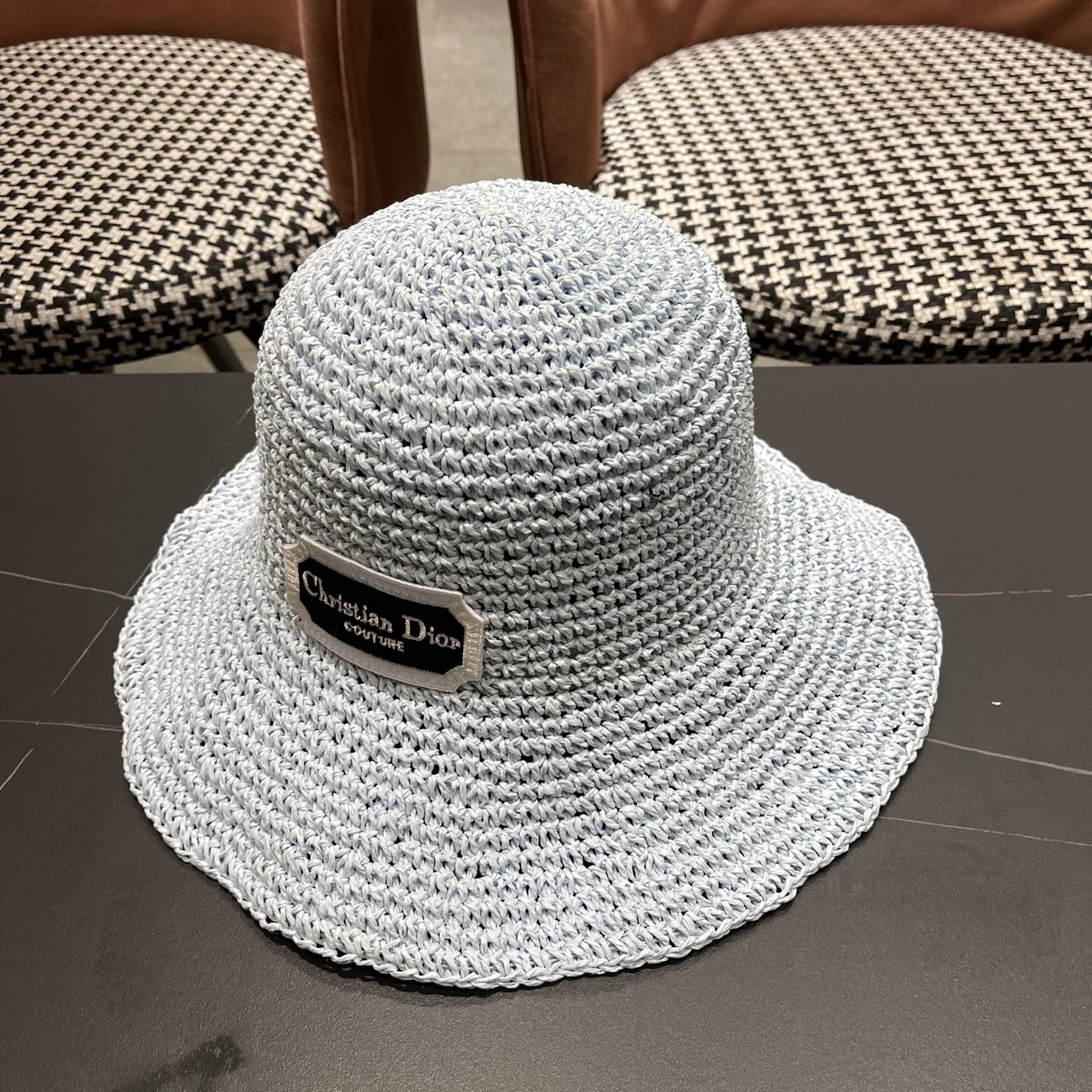  迪奥Dior 2025新款遮阳草帽女夏天海边度假可折叠太阳帽品脸小，手工编织草编渔夫帽子