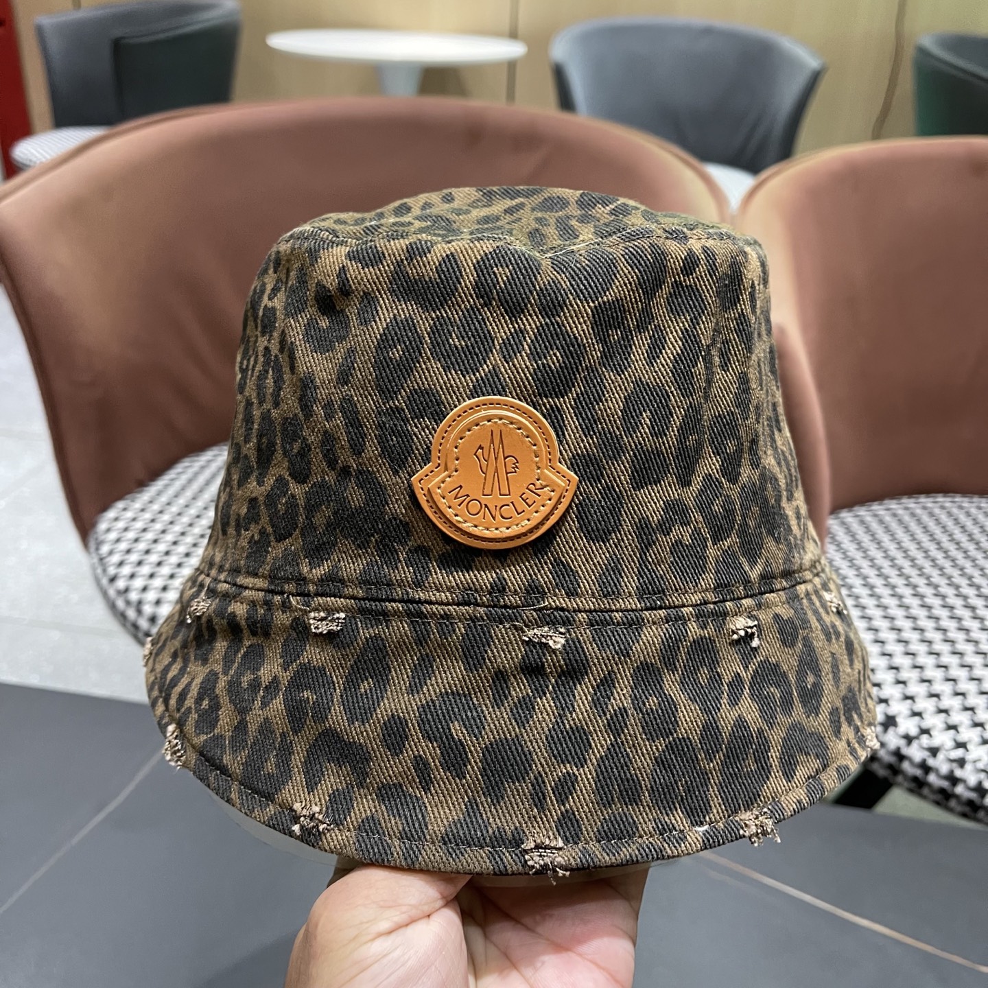 蒙口Moncler豹纹渔夫帽女2025春秋新款日系复古破洞水桶桶帽素颜百搭显脸小盆帽