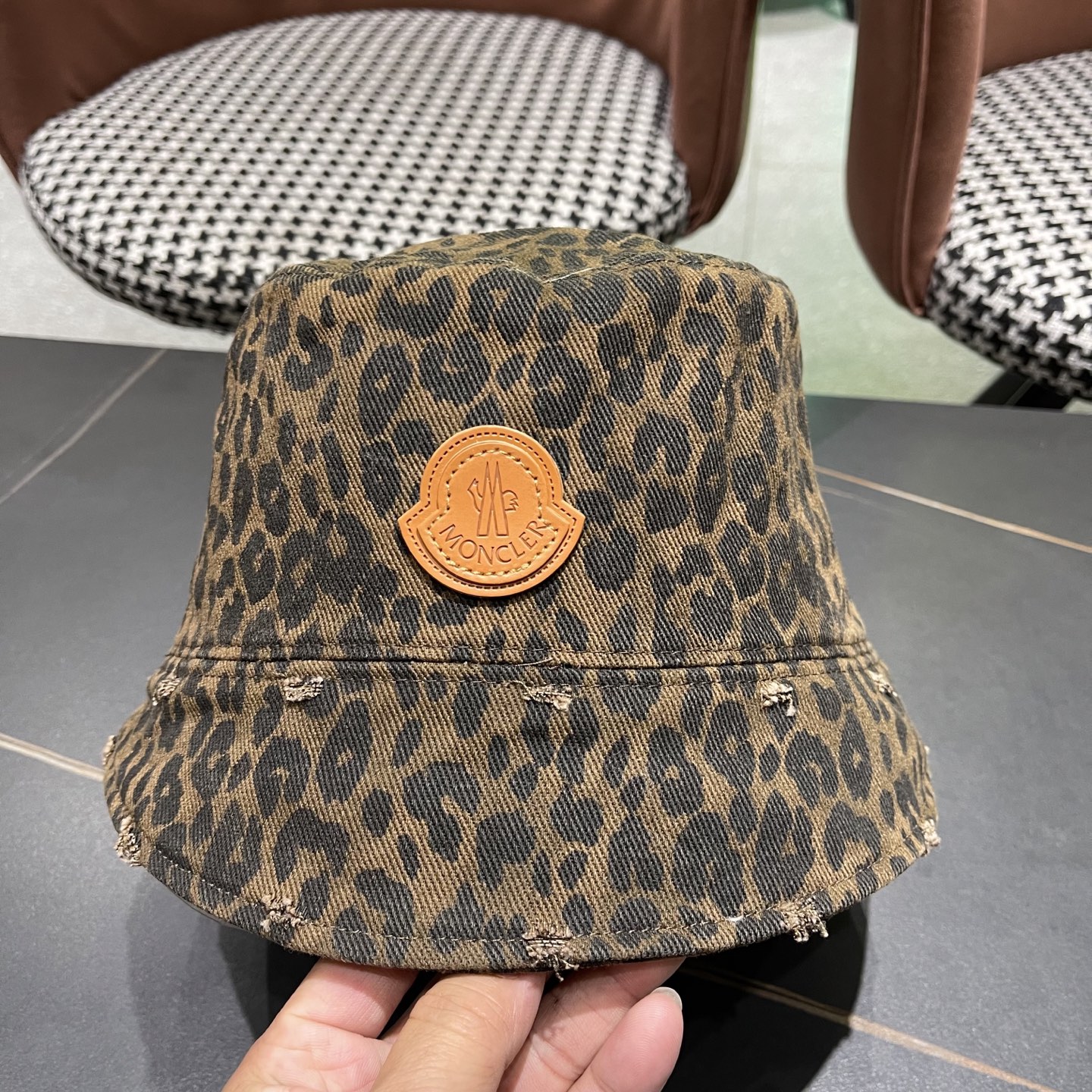  蒙口Moncler豹纹渔夫帽女2025春秋新款日系复古破洞水桶桶帽素颜百搭显脸小盆帽