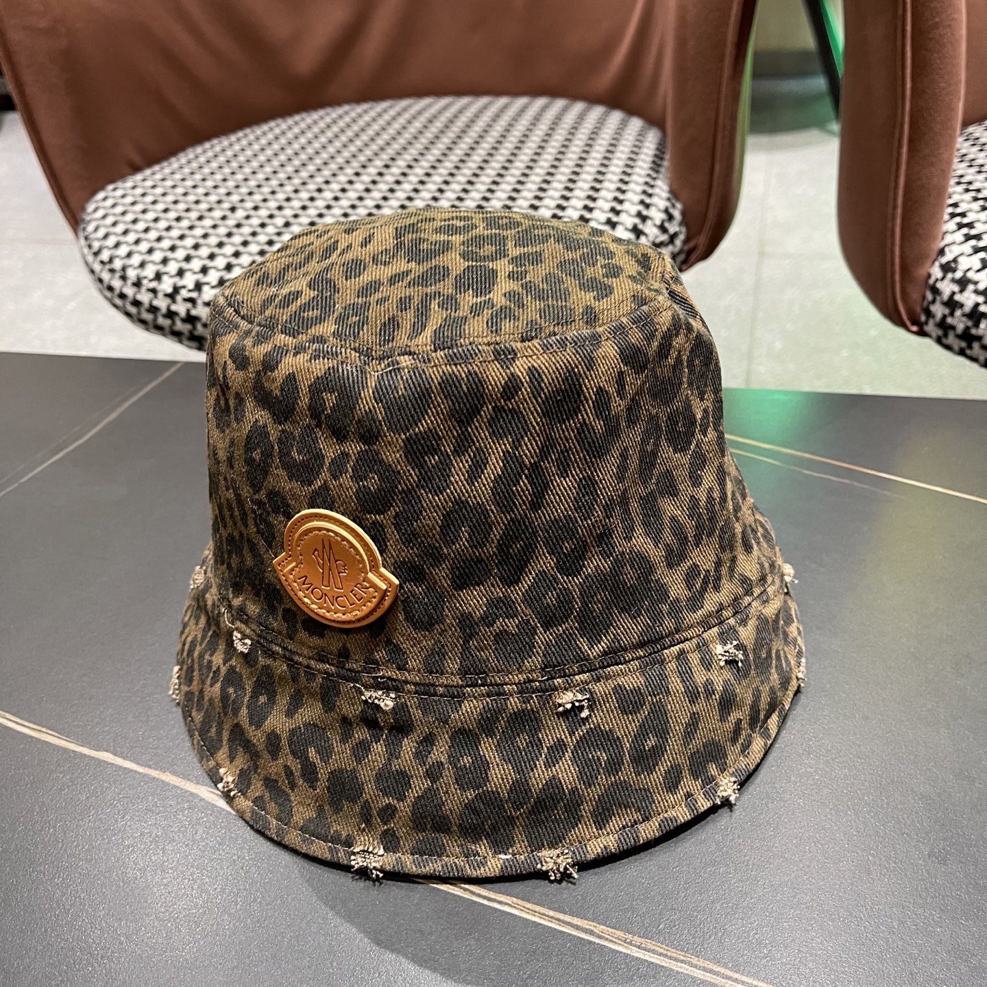  蒙口Moncler豹纹渔夫帽女2025春秋新款日系复古破洞水桶桶帽素颜百搭显脸小盆帽