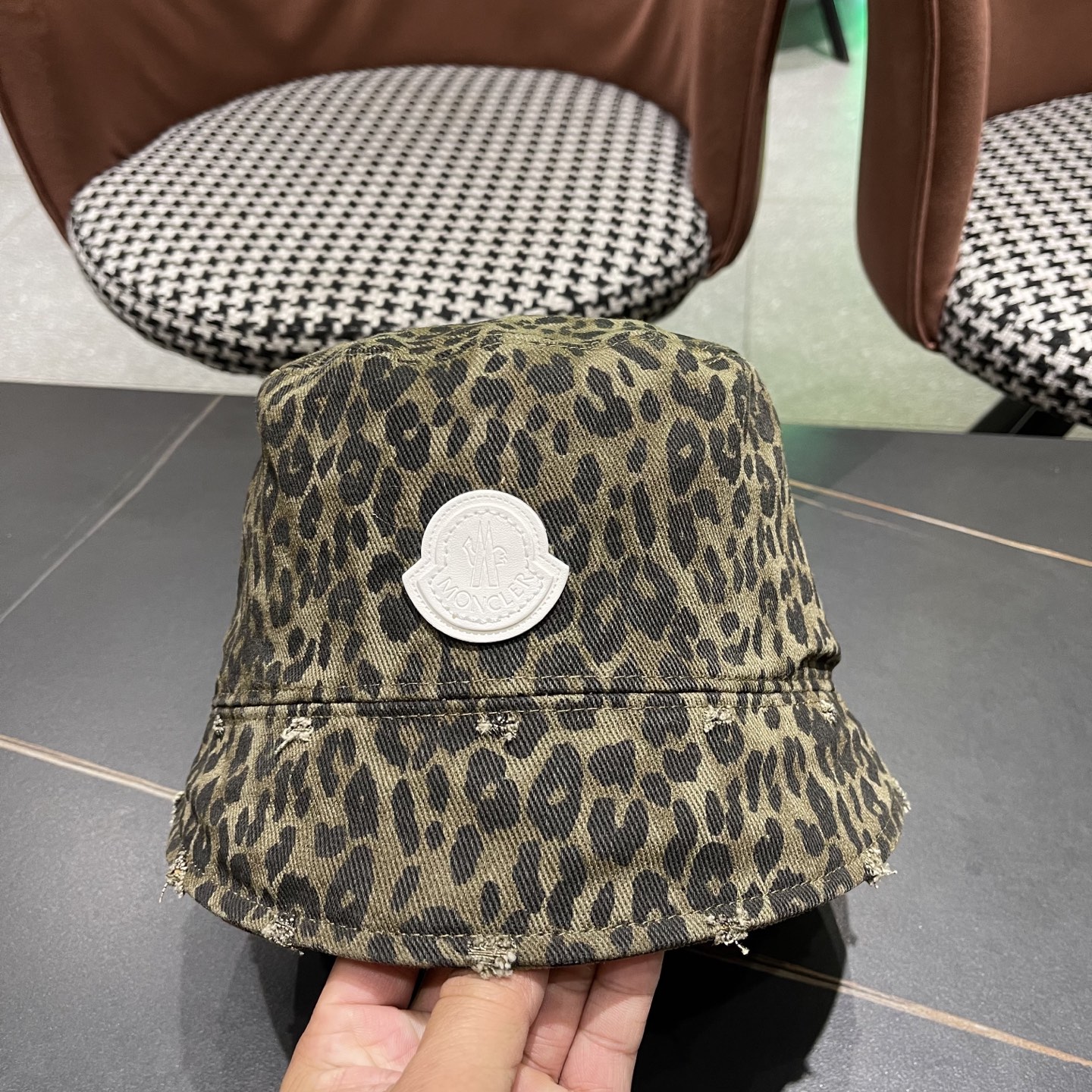  蒙口Moncler豹纹渔夫帽女2025春秋新款日系复古破洞水桶桶帽素颜百搭显脸小盆帽