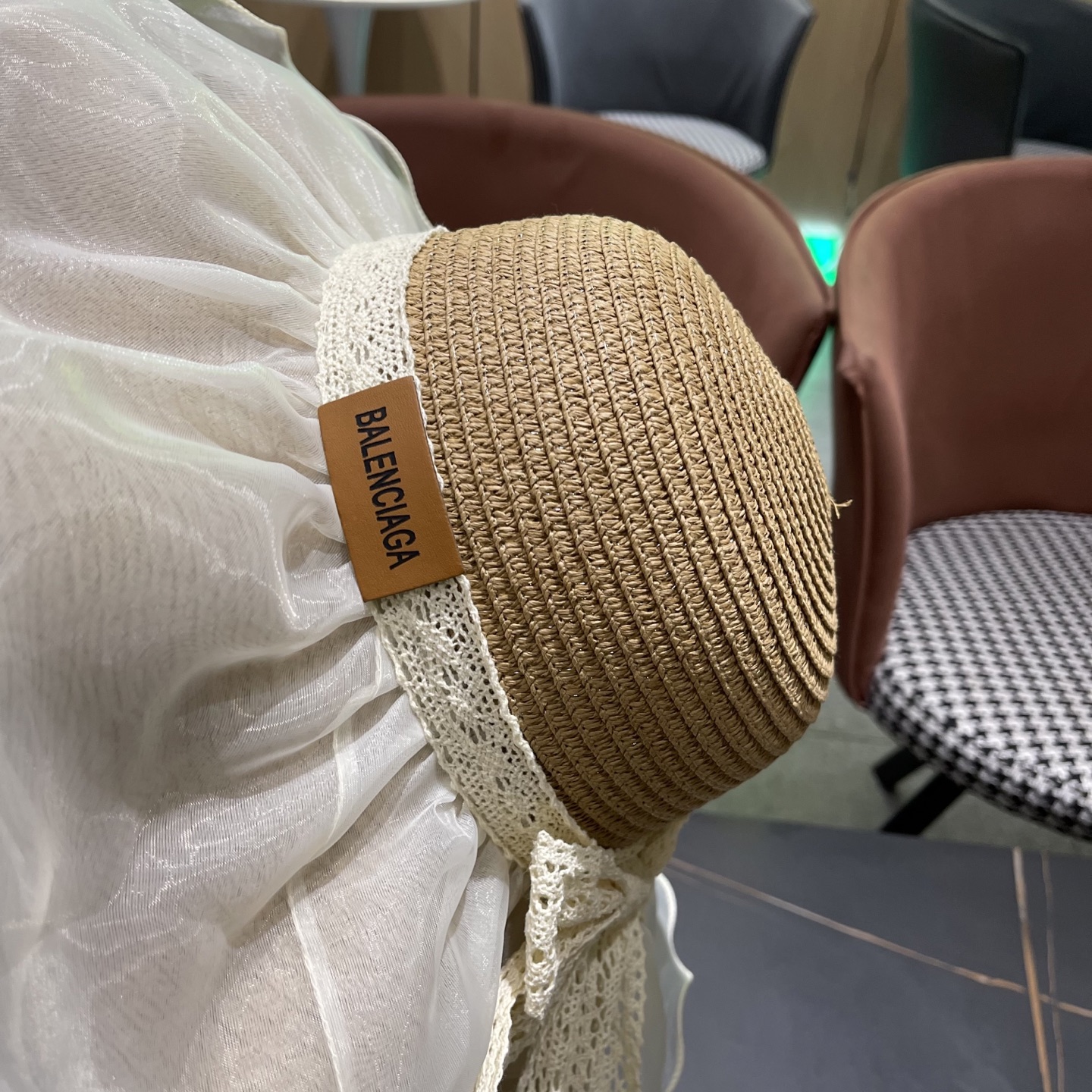  新品Balenciaga巴黎世家法式波浪边沙滩帽子时尚休闲百搭出游太阳帽可折
叠海边防晒大帽檐