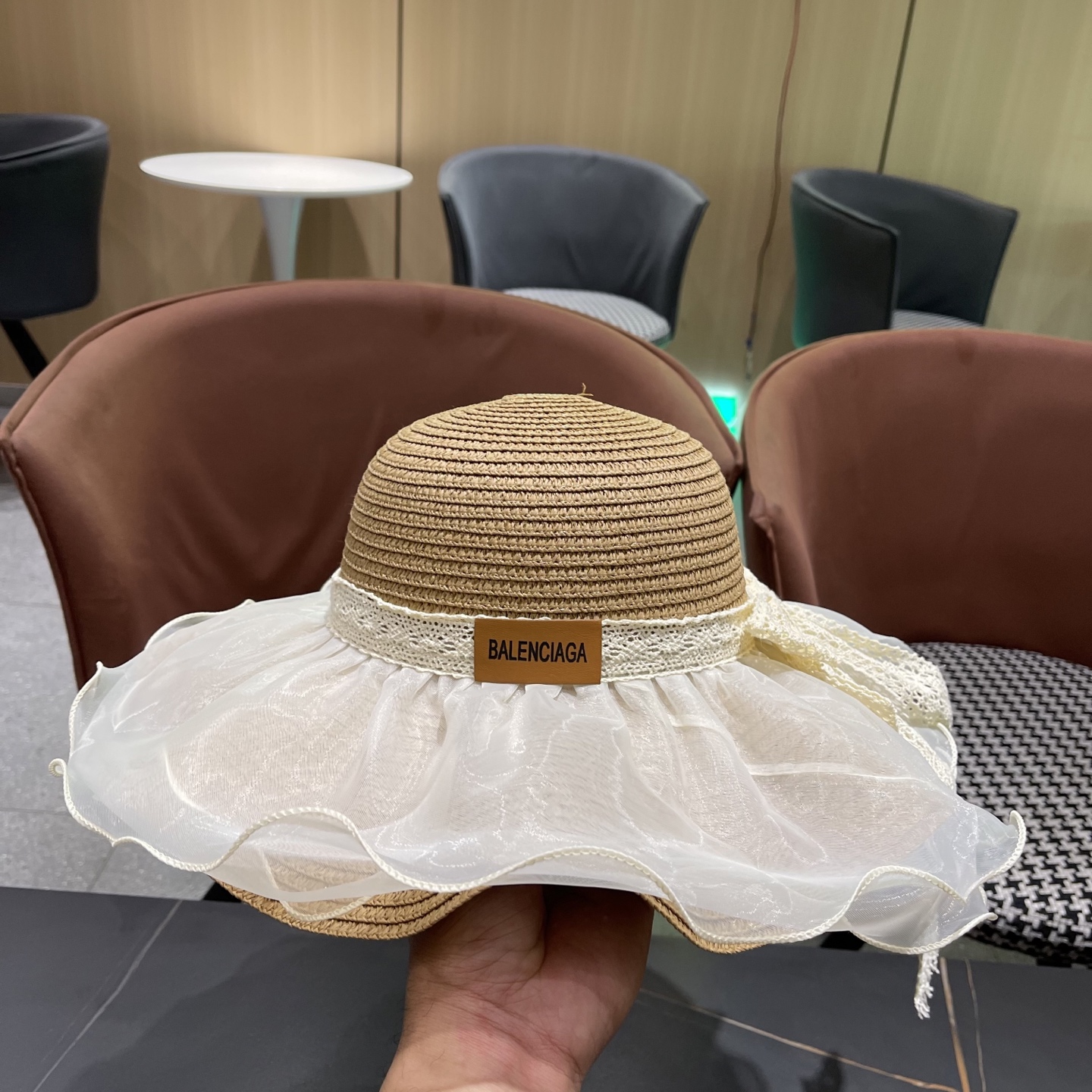  新品Balenciaga巴黎世家法式波浪边沙滩帽子时尚休闲百搭出游太阳帽可折
叠海边防晒大帽檐