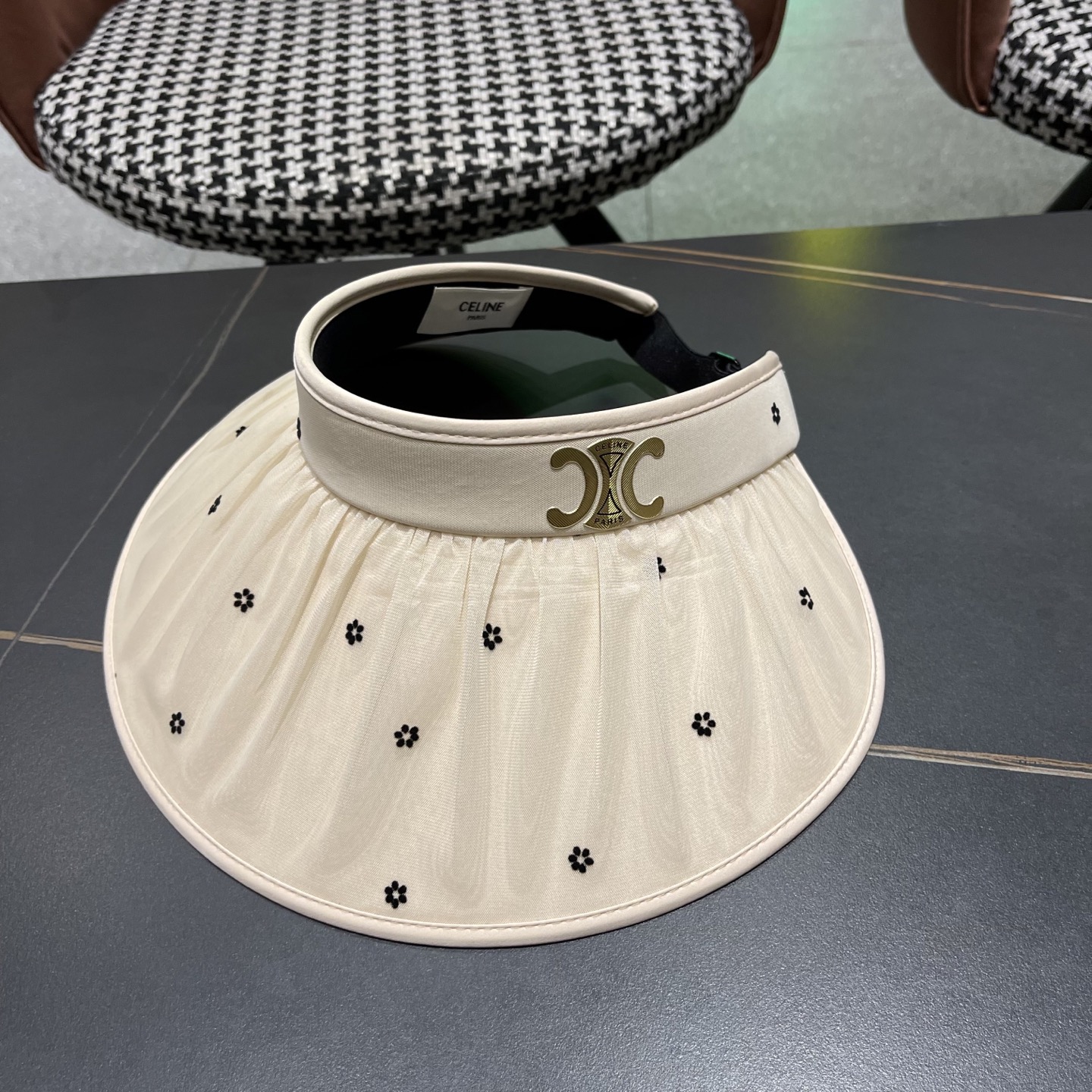 NO:344720,【CELINE】Big brimmed empty top hat seaside vacation trend hat women 2025 new summer beach sun protection hat hat straw hat fisherman hat baseball hat, hat, celine, celine, espadrilles, hats【CELINE赛琳】大檐空顶帽海边度假潮流帽子女2025新款夏季沙滩遮阳防晒帽子帽子草帽渔夫帽棒球帽,帽子,celine,celine,espadrilles,hats,hat