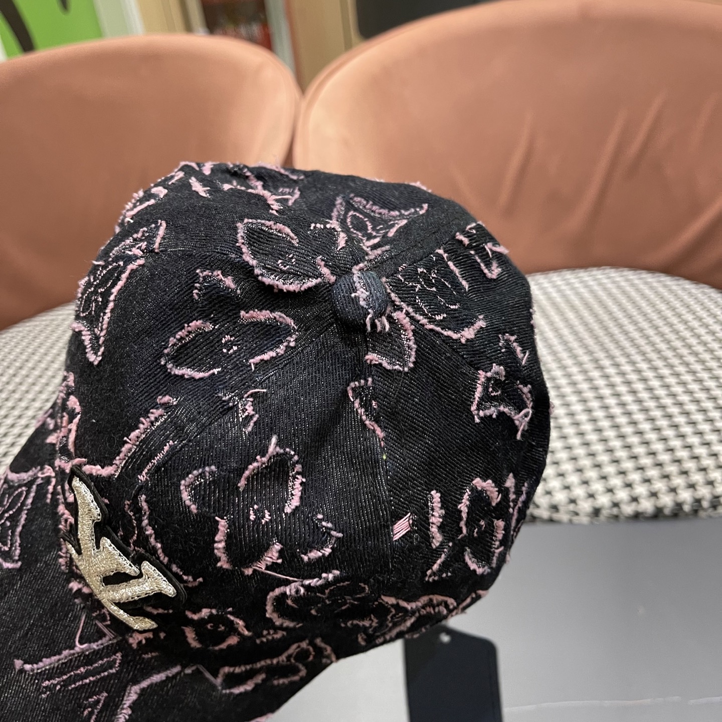  LV路易威登2025新款原单棒球帽，专柜11开模订制，原版帆布面料 轻盈透气！质量超赞，基础头围56，