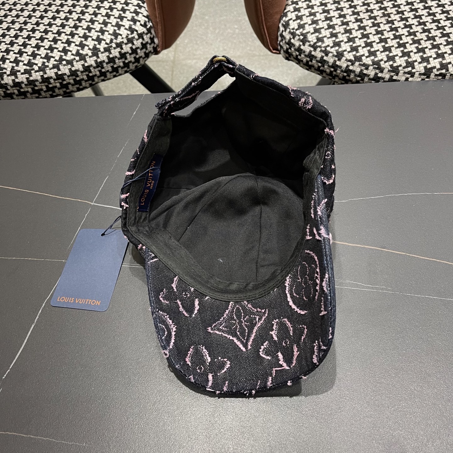  LV路易威登2025新款原单棒球帽，专柜11开模订制，原版帆布面料 轻盈透气！质量超赞，基础头围56，