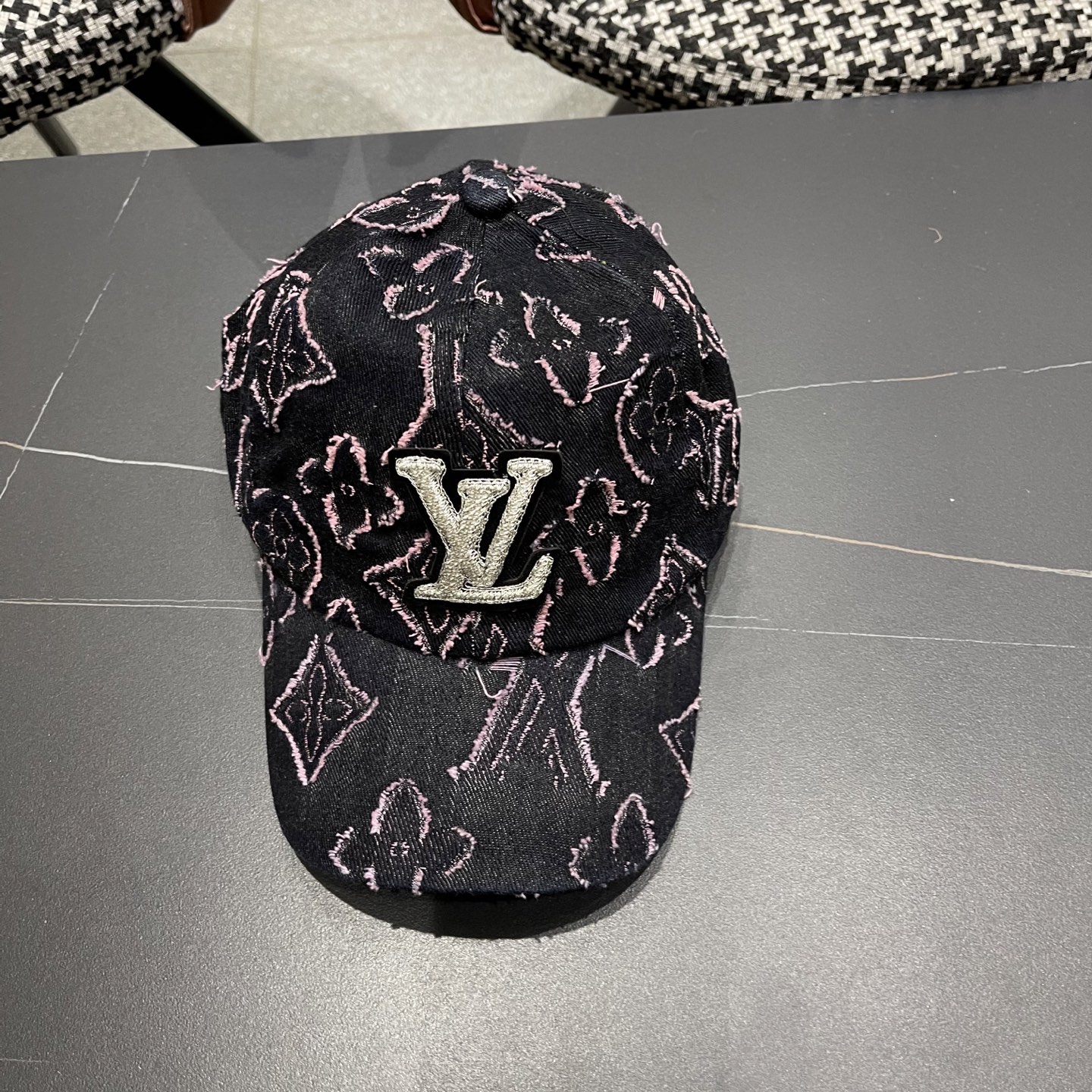  LV路易威登2025新款原单棒球帽，专柜11开模订制，原版帆布面料 轻盈透气！质量超赞，基础头围56，