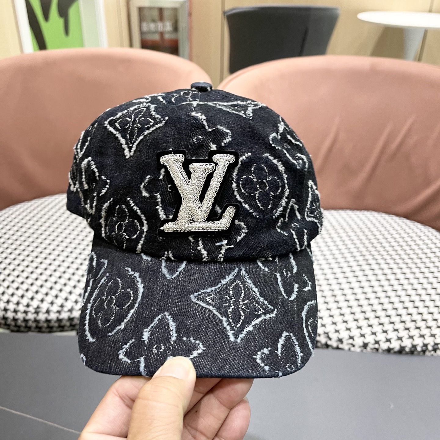  LV路易威登2025新款原单棒球帽，专柜11开模订制，原版帆布面料 轻盈透气！质量超赞，基础头围56，