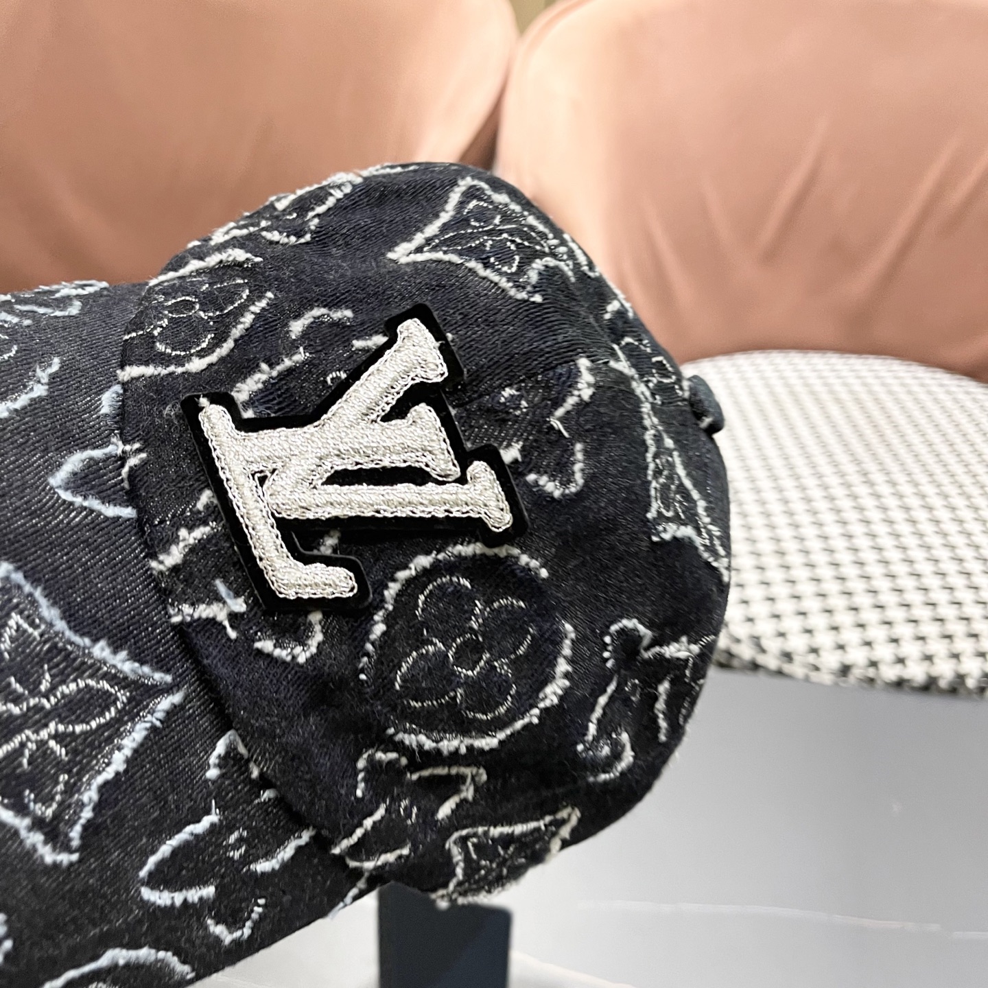  LV路易威登2025新款原单棒球帽，专柜11开模订制，原版帆布面料 轻盈透气！质量超赞，基础头围56，