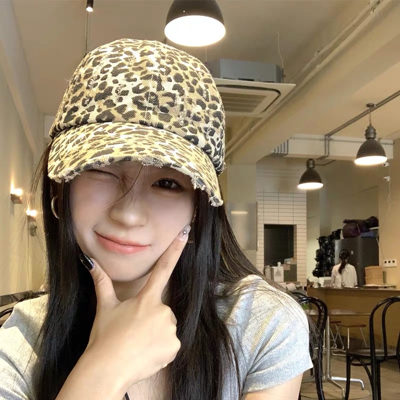 Lv路易威登豹纹鸭舌帽女士夏季2025新款破洞帽子复古大头国显脸小防晒棒球帽