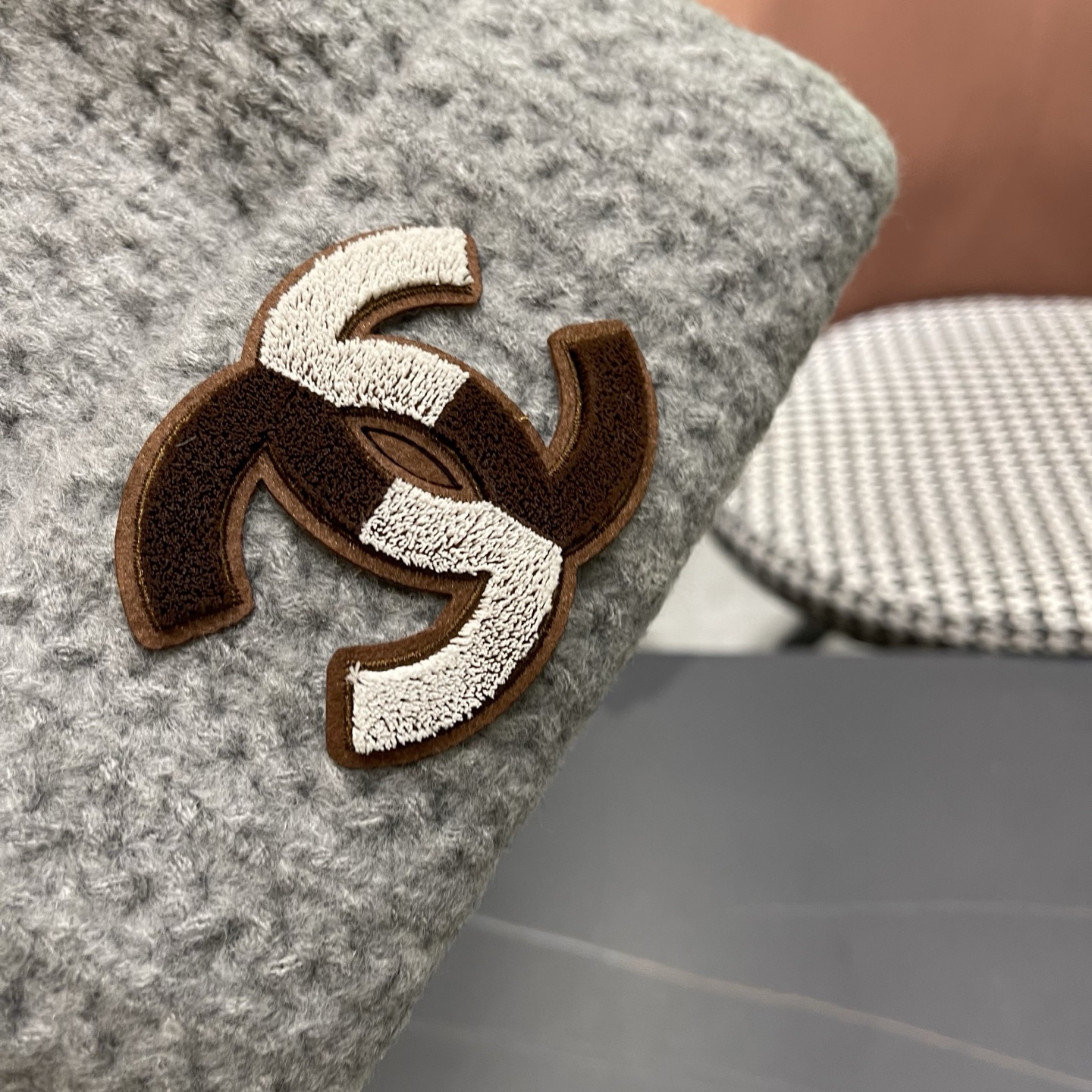  Chanel官网品质香奈儿2025秋冬网红时尚博主推荐款毛线帽，小红书爆款，手感超柔软舒适的针织线帽，