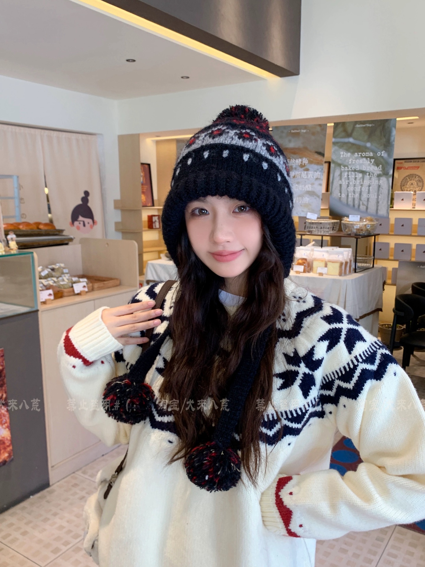  👒迪奥Dior👒 秋冬季民族风绒球针织毛线帽子女显脸小护耳保暖防寒包头雷锋帽子