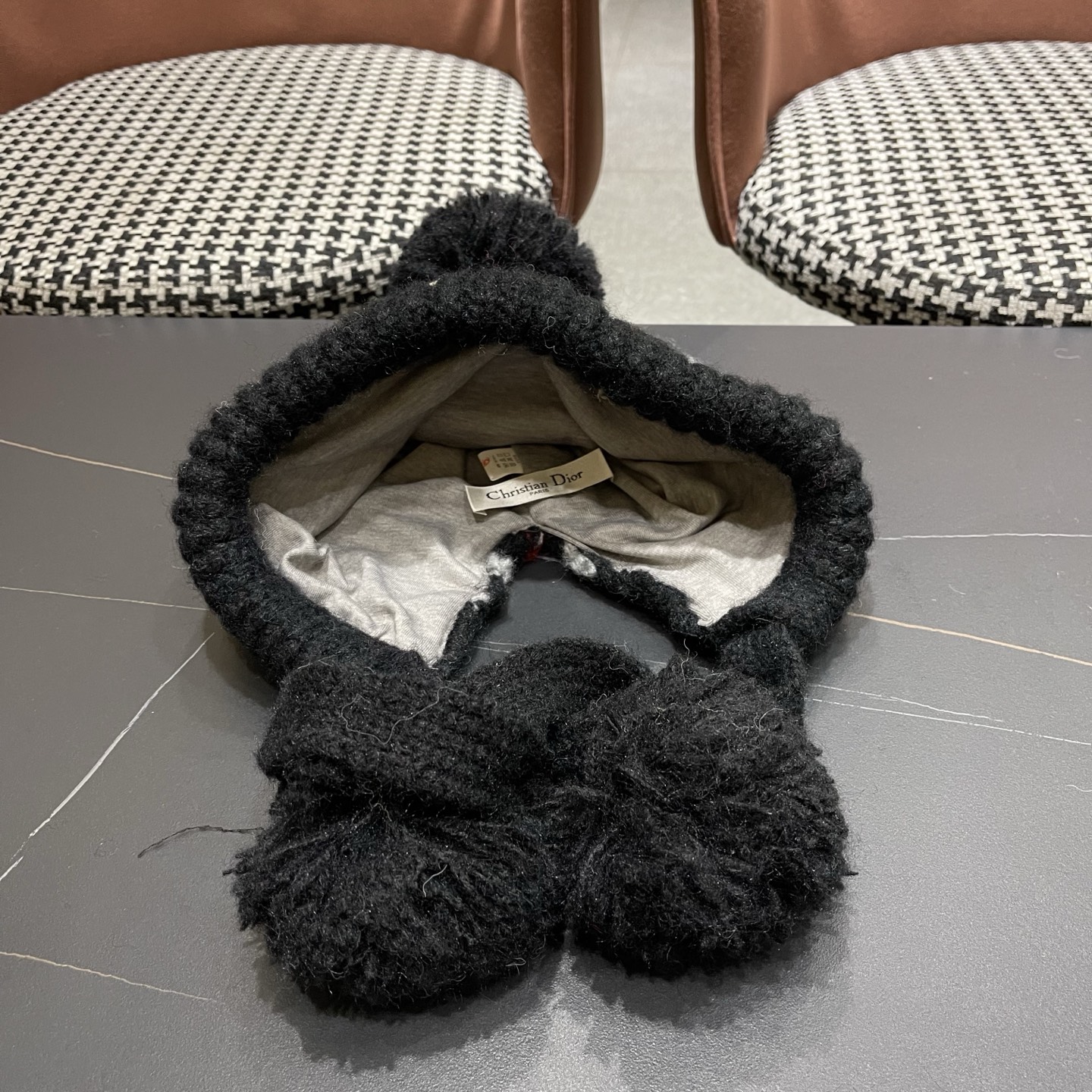  👒迪奥Dior👒 秋冬季民族风绒球针织毛线帽子女显脸小护耳保暖防寒包头雷锋帽子