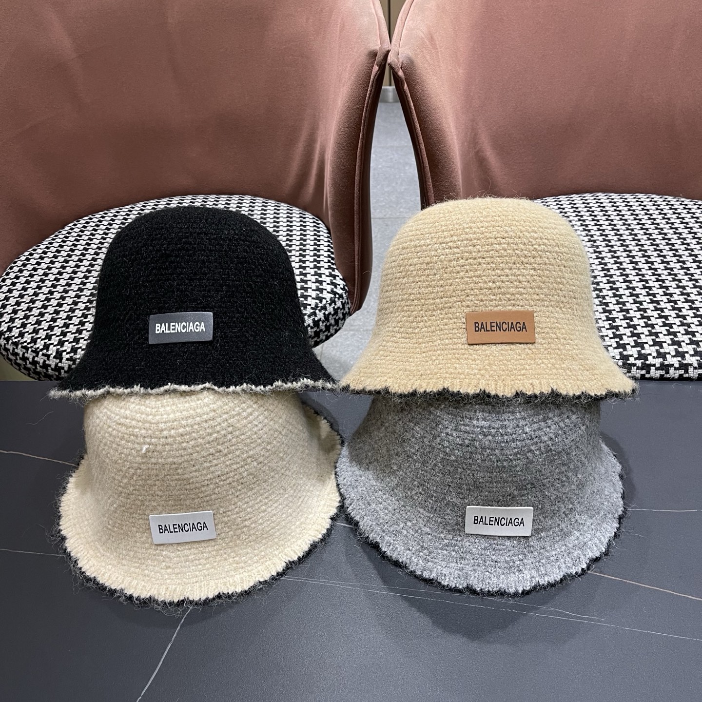  BALENCIAGA巴黎世家女童针织帽新款花朵毛线帽秋冬季韩版可爱显脸小水桶帽保暖帽