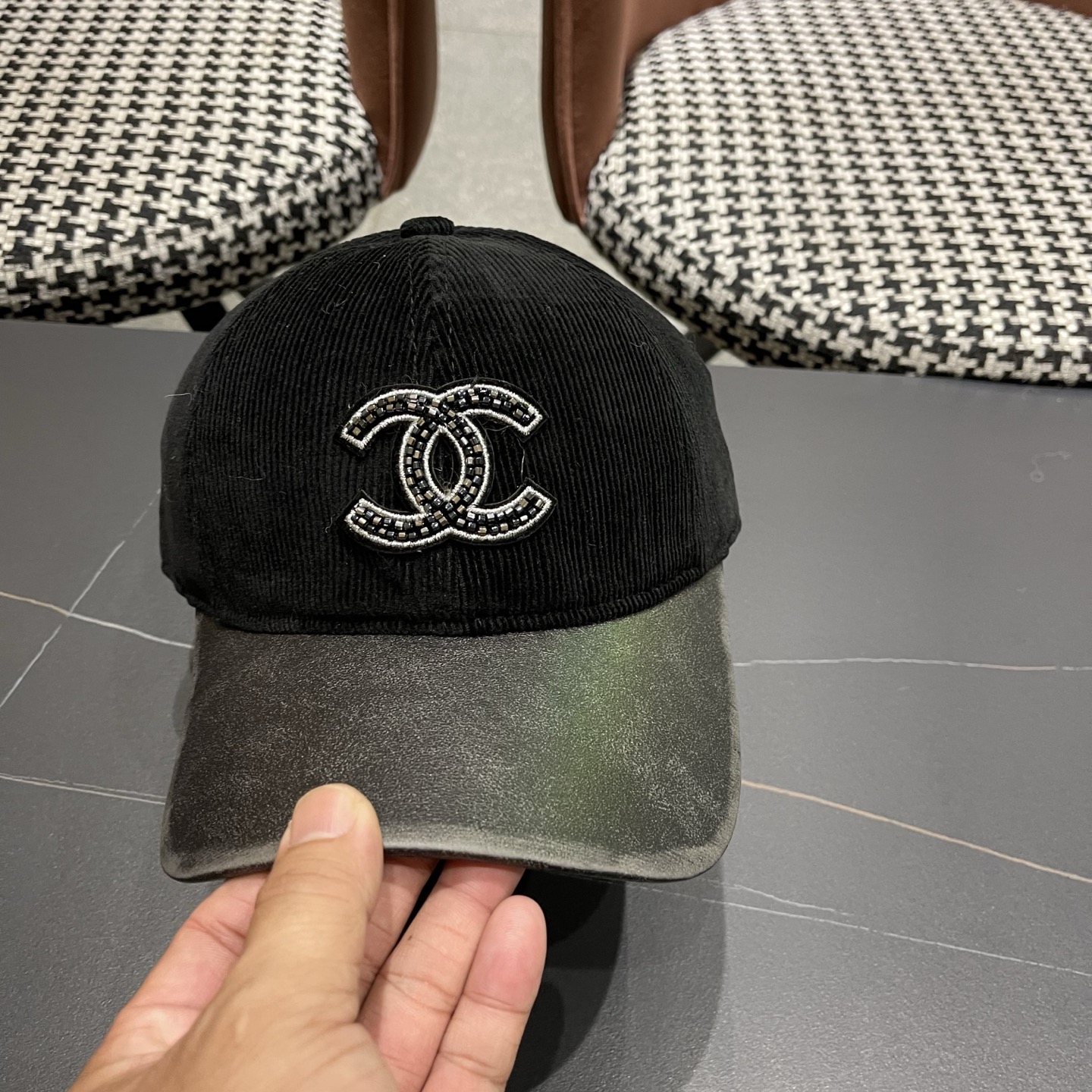  Chanel香奈儿复古灯芯绒棒球帽子女休闲时尚宽帽檐秋冬纯色百搭PU皮檐鸭舌帽男