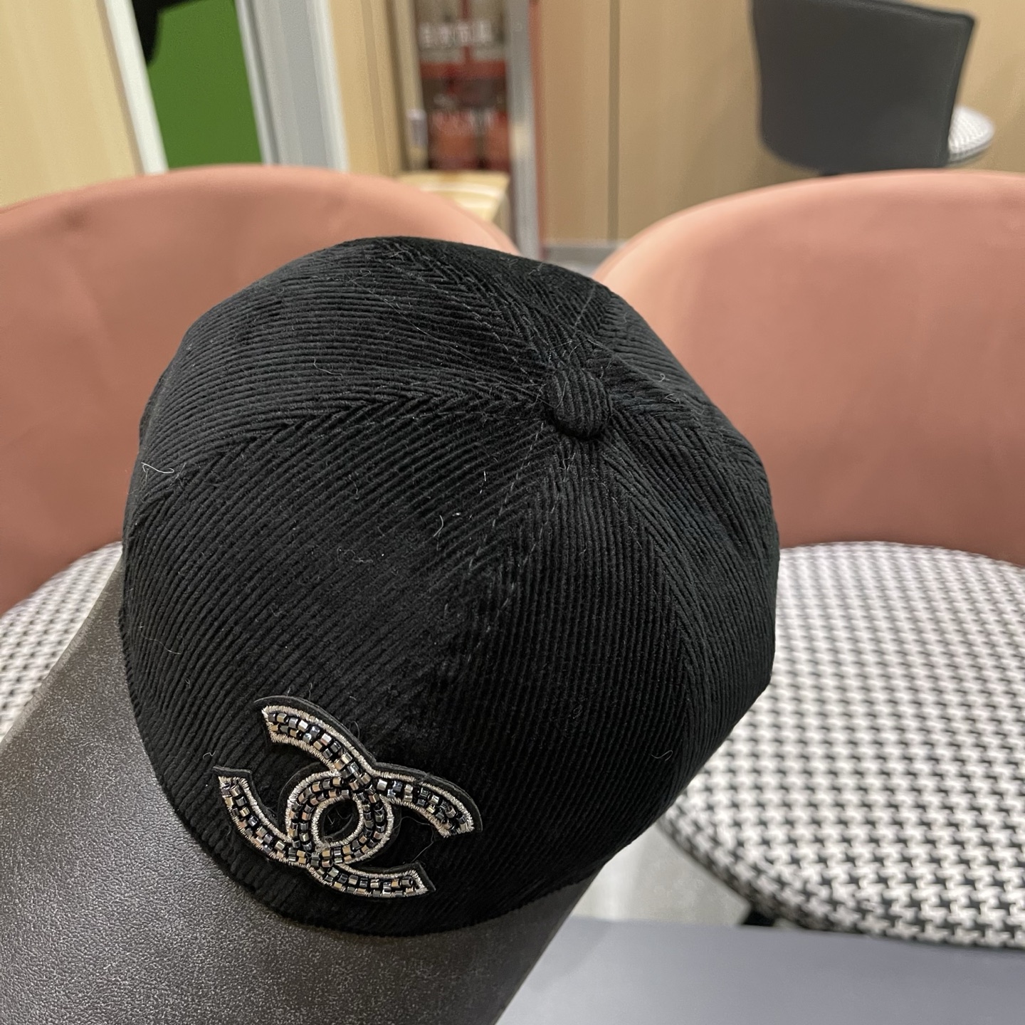  Chanel香奈儿复古灯芯绒棒球帽子女休闲时尚宽帽檐秋冬纯色百搭PU皮檐鸭舌帽男