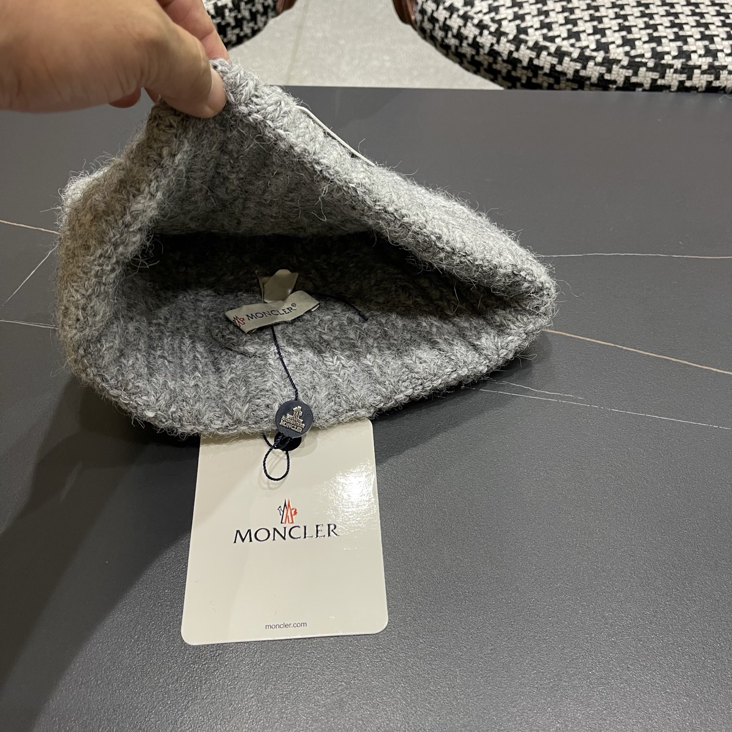  【MONCLER蒙口秋冬加厚加绒边保暖加厚男士针织帽户外护耳毛线帽女