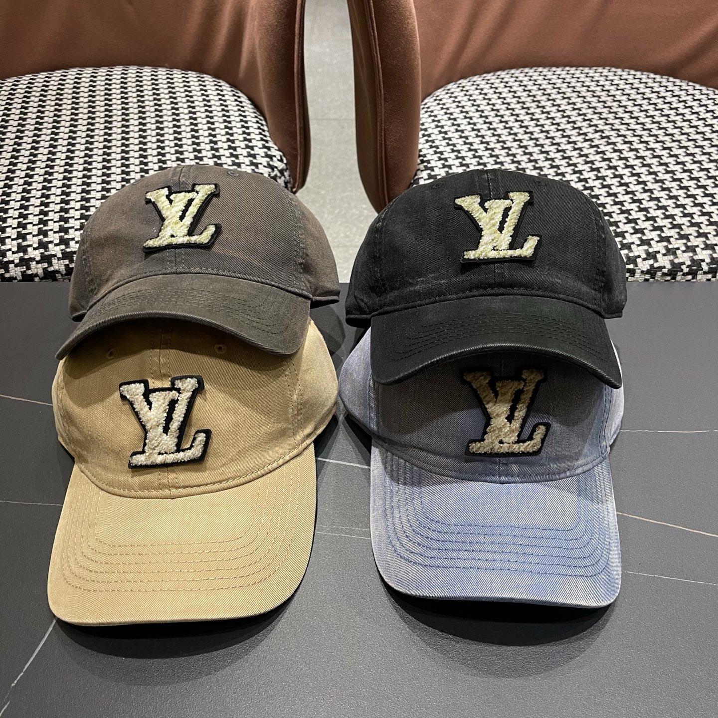 LouiVuittonLV👒专柜新款路易威登2025新年棒球帽，简单大方 男女通用遮阳帽，