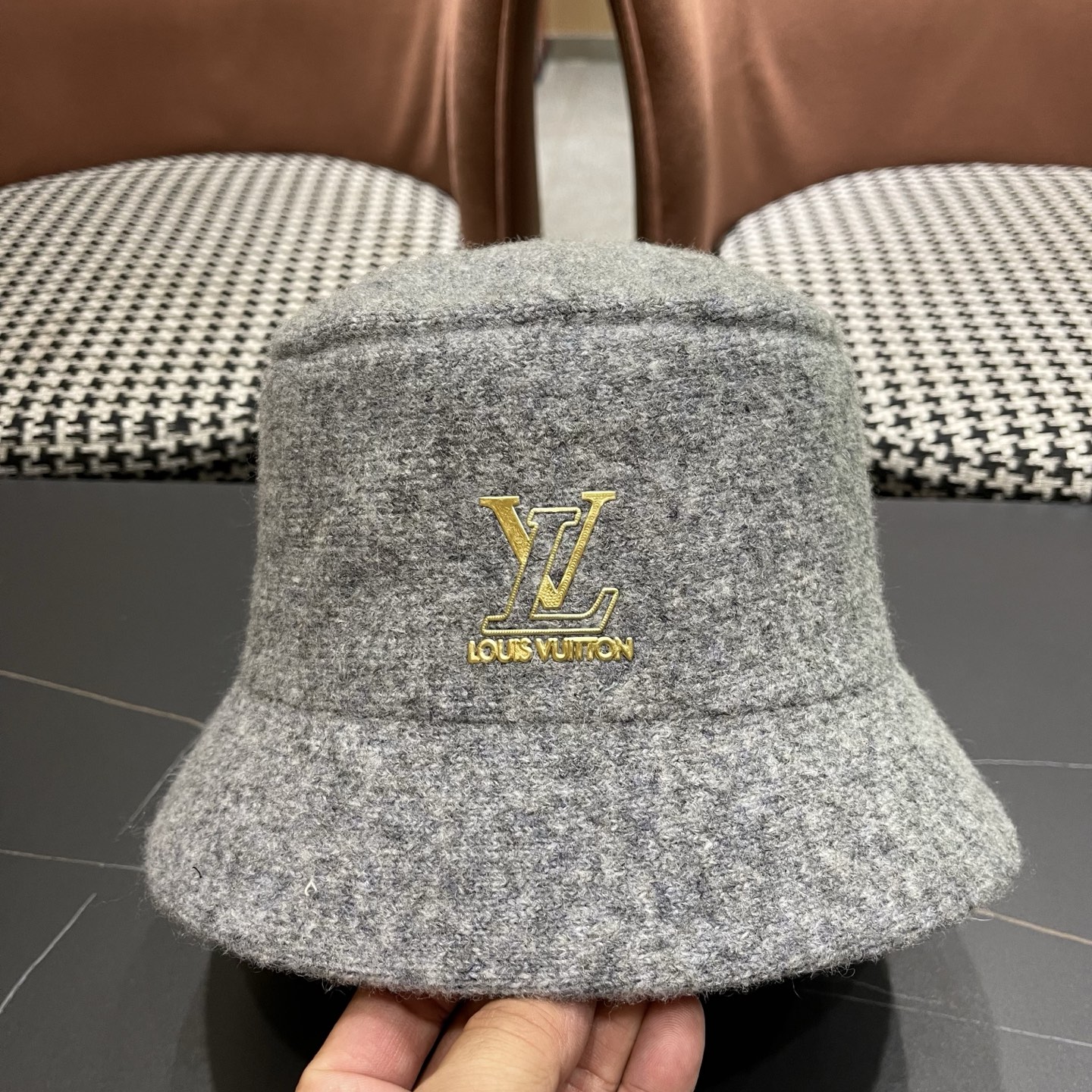  LV 路易威登👑2025 爆款渔夫帽子女秋冬季显脸小，渔夫水桶帽冬款保暖盆帽