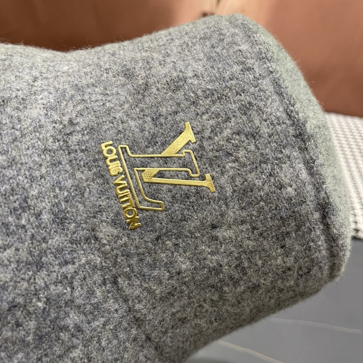  LV 路易威登👑2025 爆款渔夫帽子女秋冬季显脸小，渔夫水桶帽冬款保暖盆帽