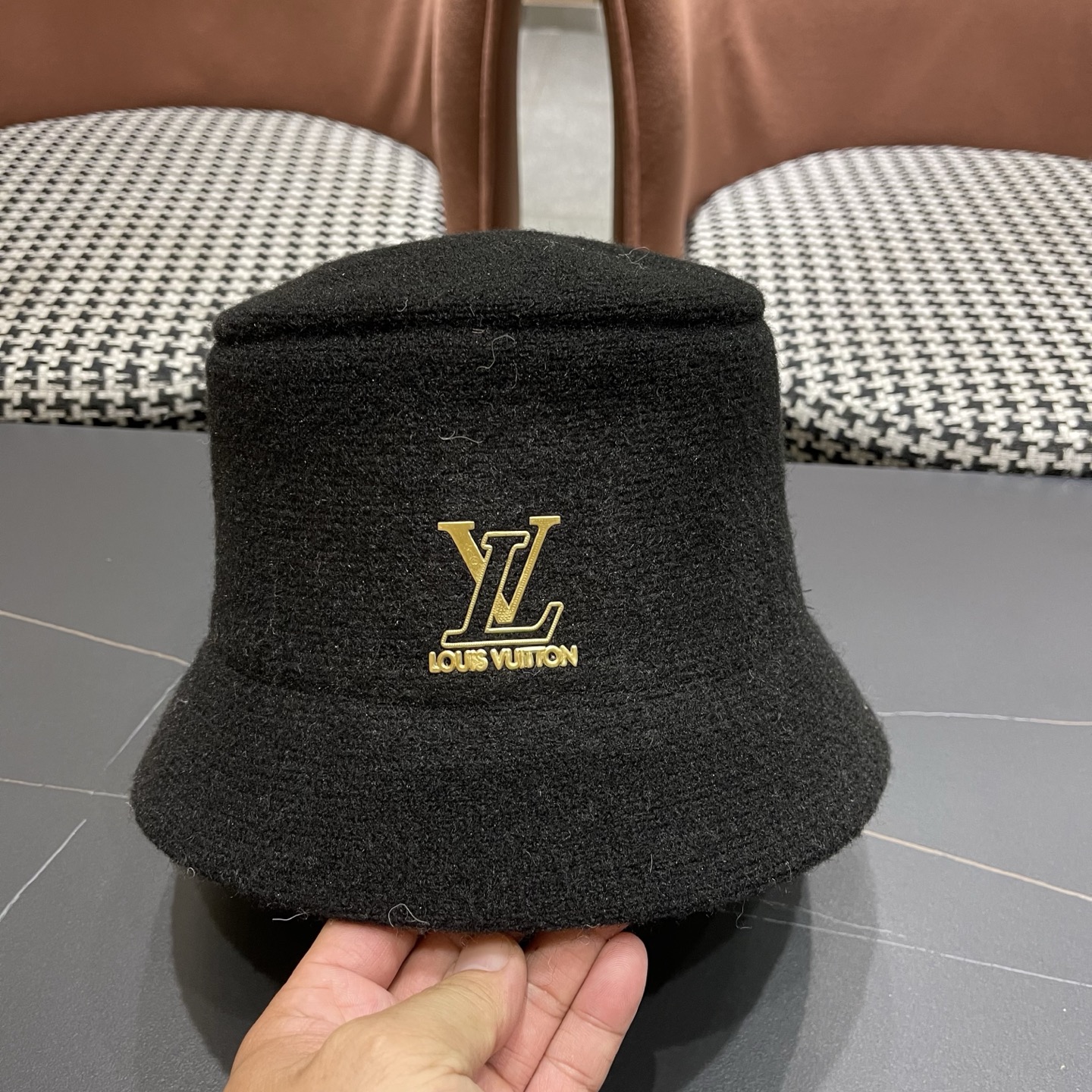  LV 路易威登👑2025 爆款渔夫帽子女秋冬季显脸小，渔夫水桶帽冬款保暖盆帽