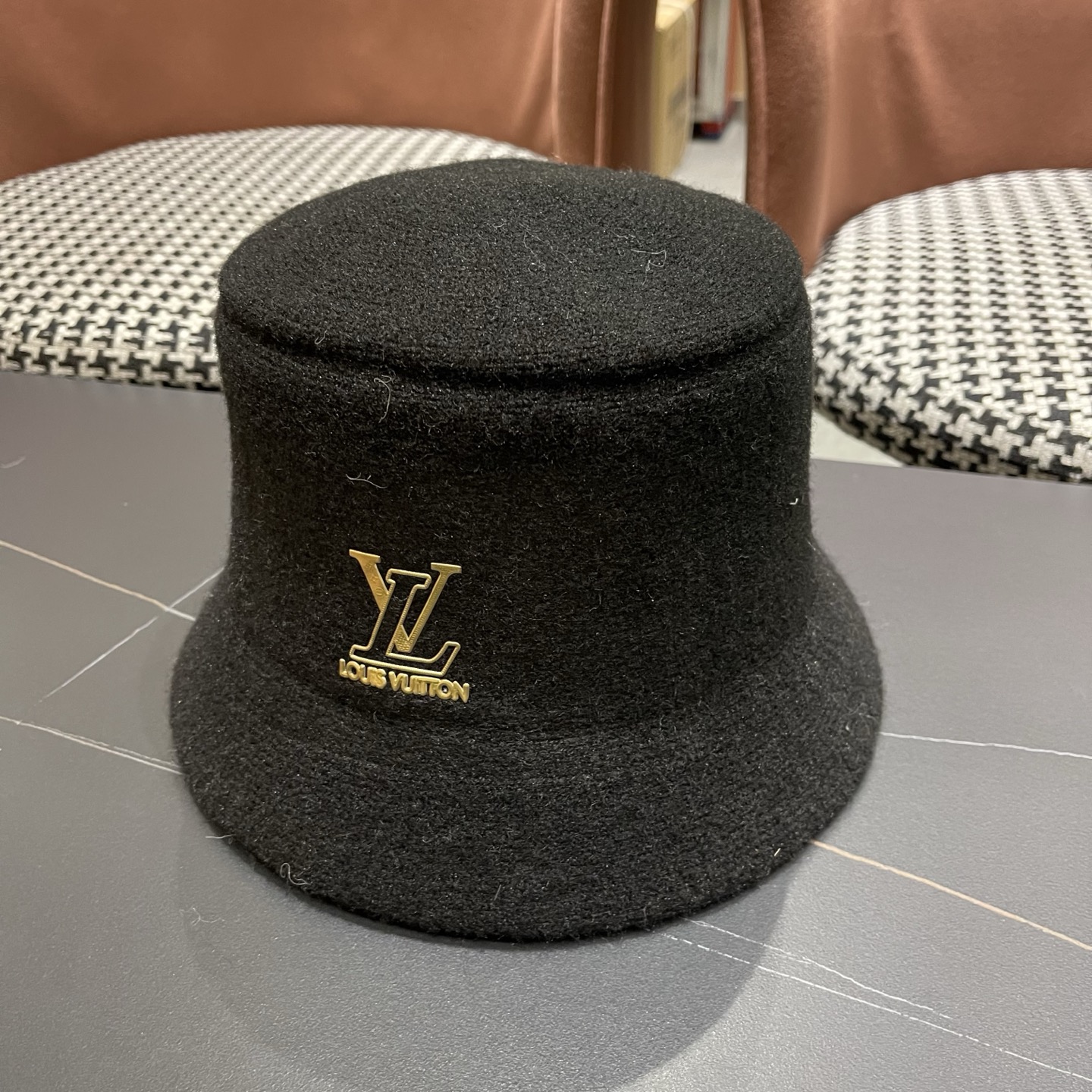  LV 路易威登👑2025 爆款渔夫帽子女秋冬季显脸小，渔夫水桶帽冬款保暖盆帽