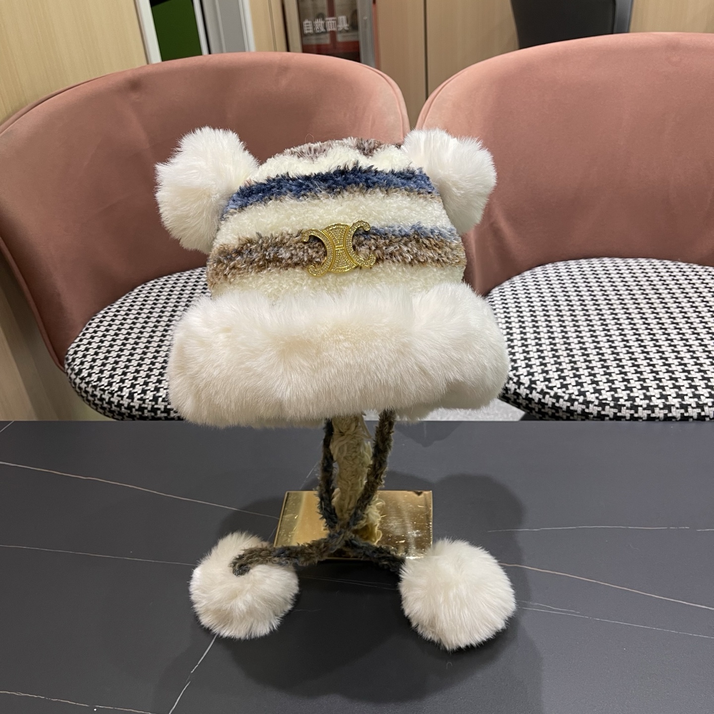  【Celine赛琳】2025秋冬新款羊绒条纹拼色渔夫帽独特设计～复古文艺的一款