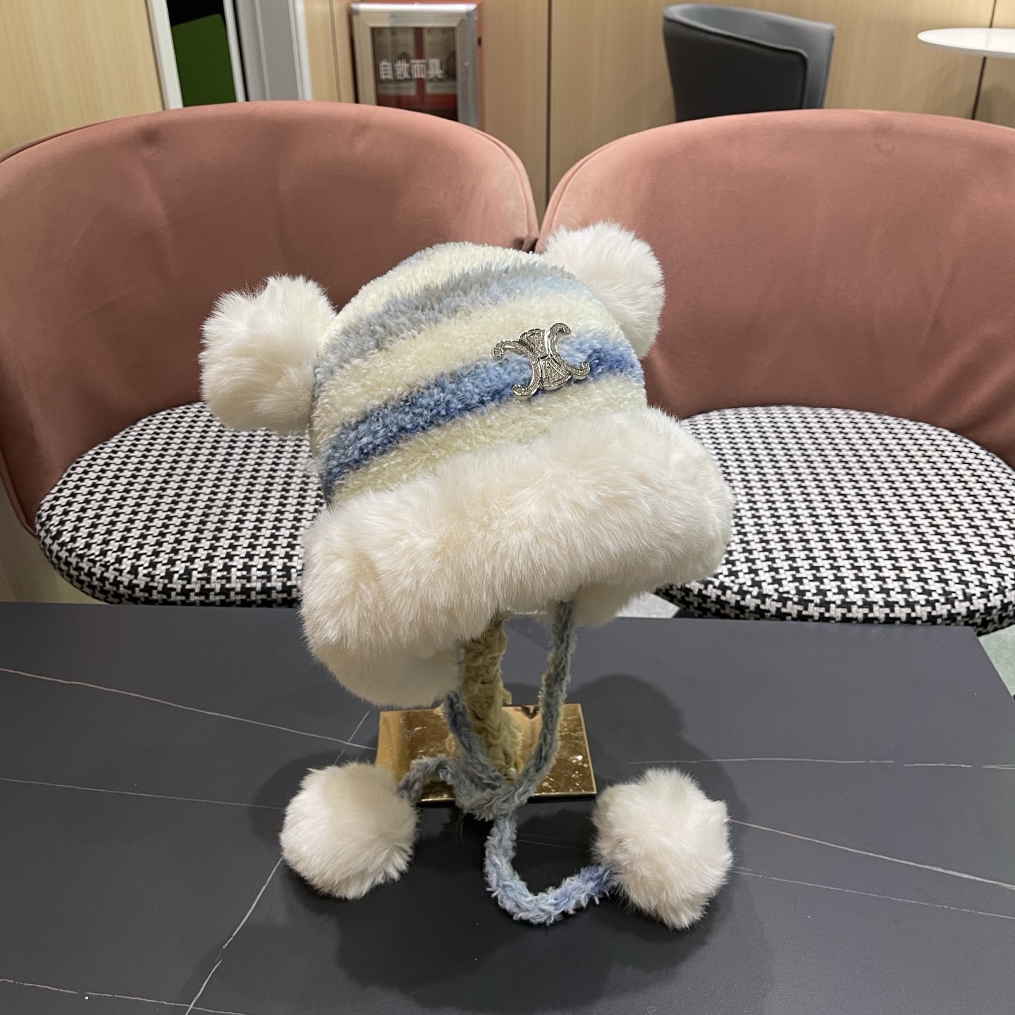  【Celine赛琳】2025秋冬新款羊绒条纹拼色渔夫帽独特设计～复古文艺的一款