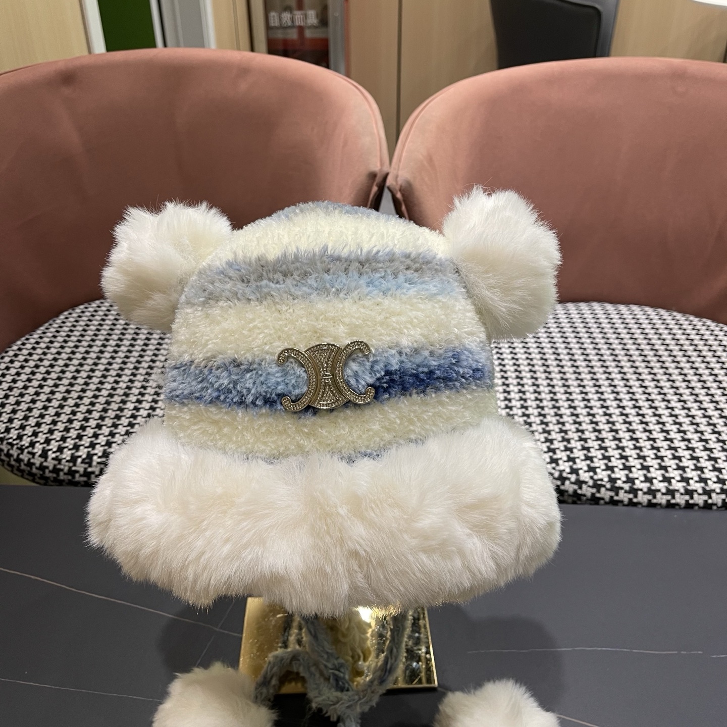  【Celine赛琳】2025秋冬新款羊绒条纹拼色渔夫帽独特设计～复古文艺的一款