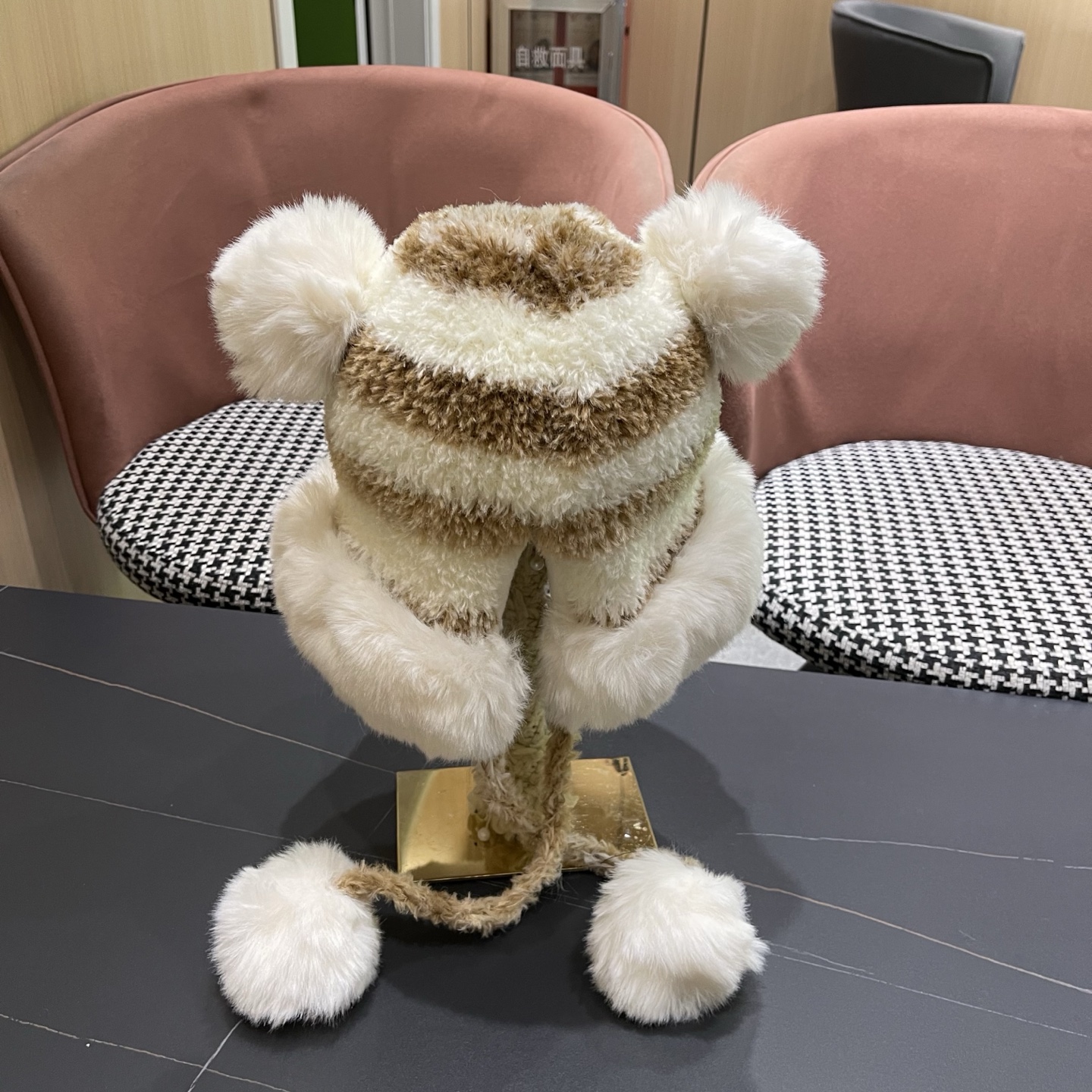  【Celine赛琳】2025秋冬新款羊绒条纹拼色渔夫帽独特设计～复古文艺的一款