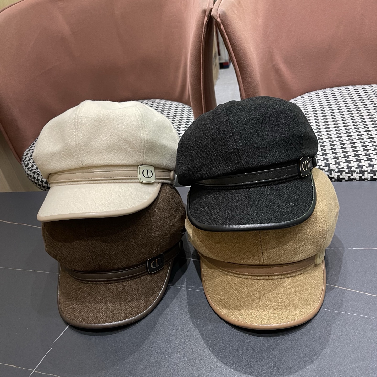  DIOR迪奥 贝雷帽秋冬款2025新款日系八角帽显脸小春秋款韩系 DIOR迪奥 贝雷帽秋冬款2025新