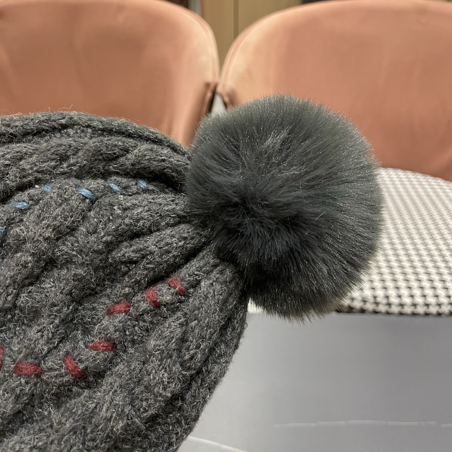  普拉达 Prada 新款韩版时尚百搭潮流女秋冬显脸小针织帽洋气简约气质保暖毛线帽