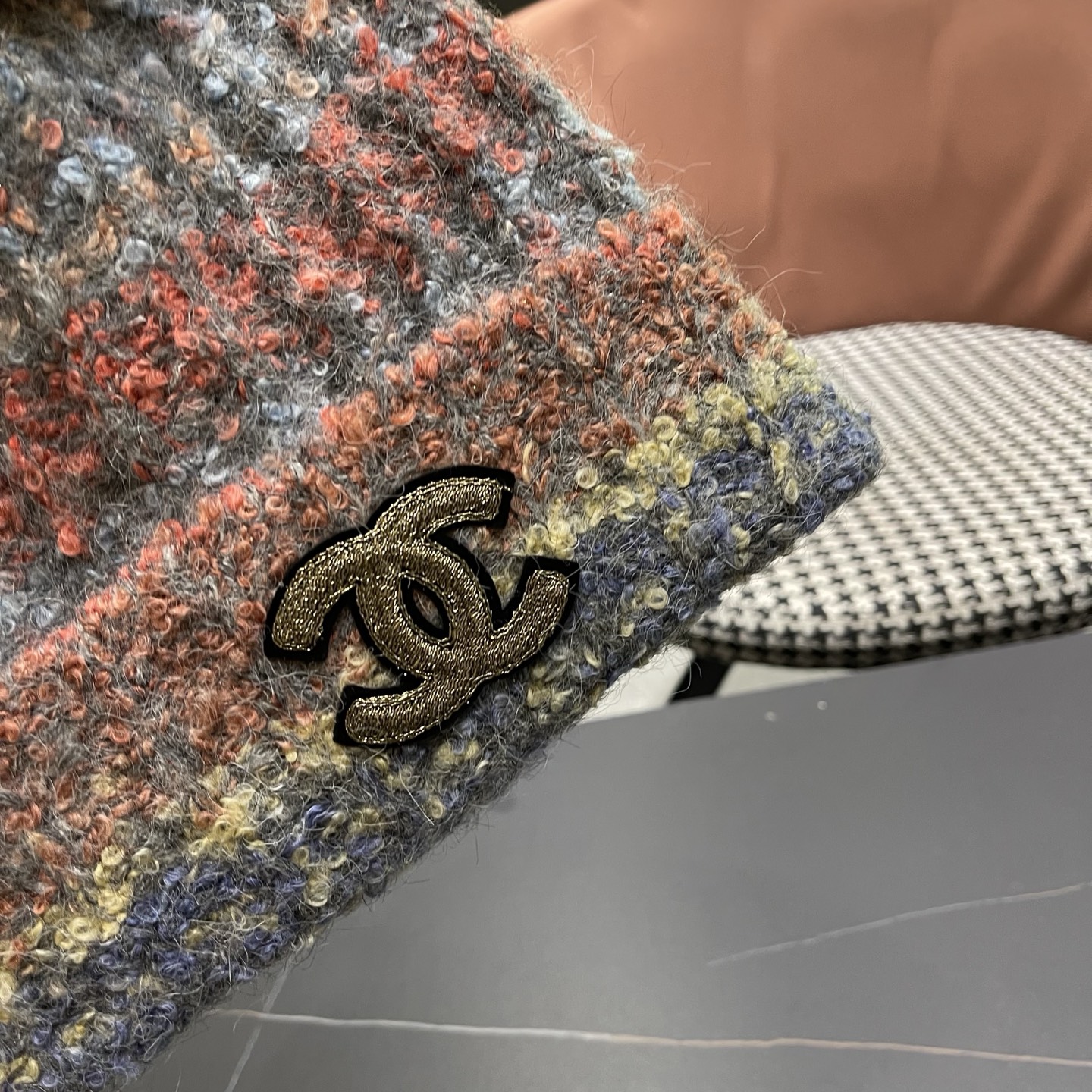  Chanel香奈儿秋冬网红时尚博主推荐款毛线帽，小红书爆款，手感超柔软舒适的针织线帽，弹性极佳！
