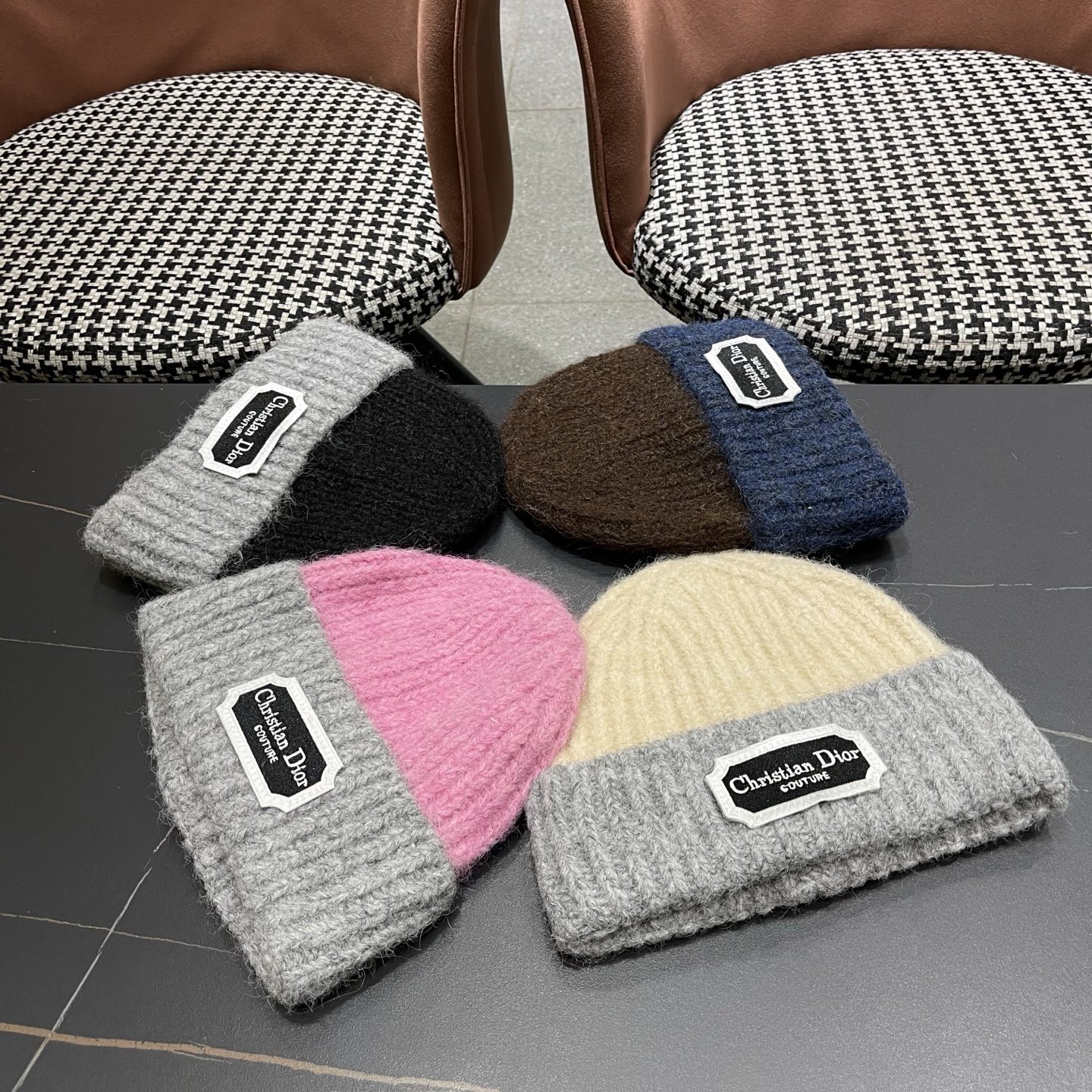  DIOR迪奥2025新款针织帽子女冬季复古百搭显脸小毛线帽大头围保暖冷帽