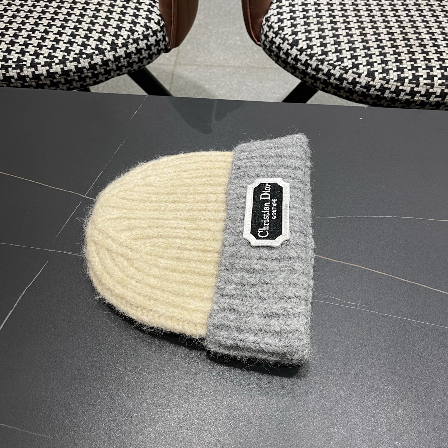  DIOR迪奥2025新款针织帽子女冬季复古百搭显脸小毛线帽大头围保暖冷帽