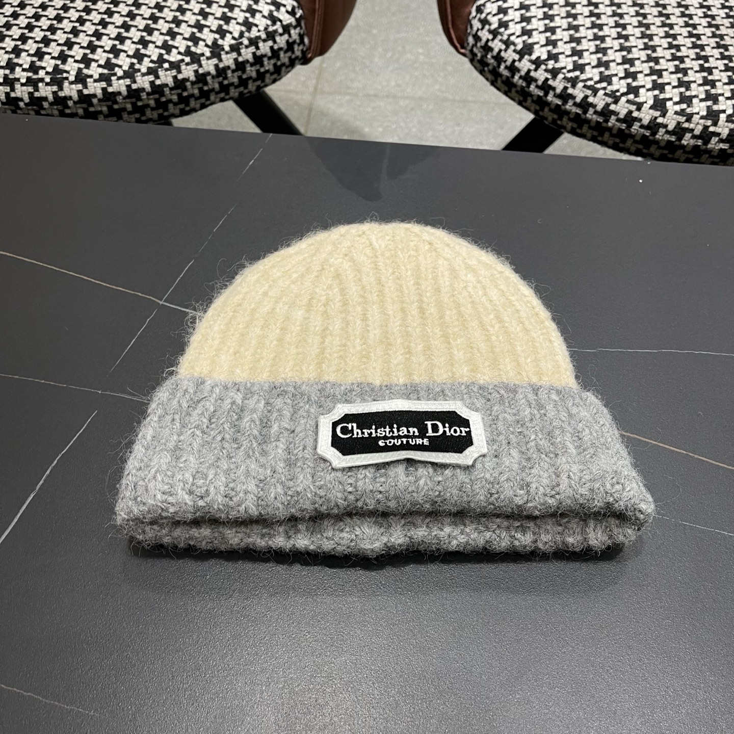 DIOR迪奥2025新款针织帽子女冬季复古百搭显脸小毛线帽大头围保暖冷帽