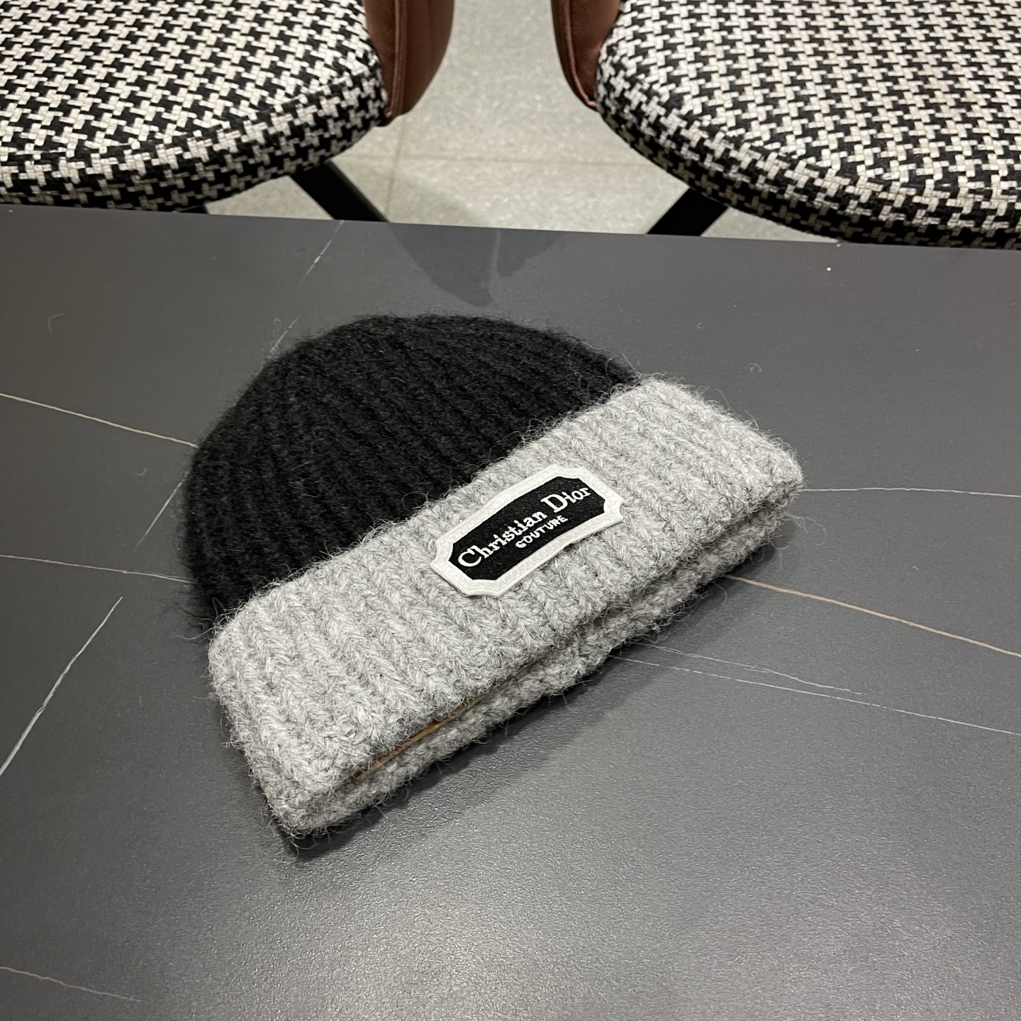 NO:364943,DIOR 2025 new knitted hat for women in winter retro versatile face showing small wool hat big head circumference warm cold hat hat fisherman hat baseball hat knit hat, hat, dior, dior, espadrilles, hatsDIOR迪奥2025新款针织帽子女冬季复古百搭显脸小毛线帽大头围保暖冷帽帽子渔夫帽棒球帽针织帽,帽子,dior,dior,espadrilles,hats,hat