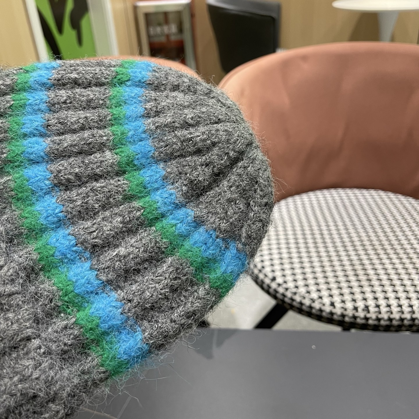 MONCLER蒙口针织毛线帽，好品质高端大气，超火爆💖质感很赞，出街超好搭配！时尚潮流！冬天必备单品，男