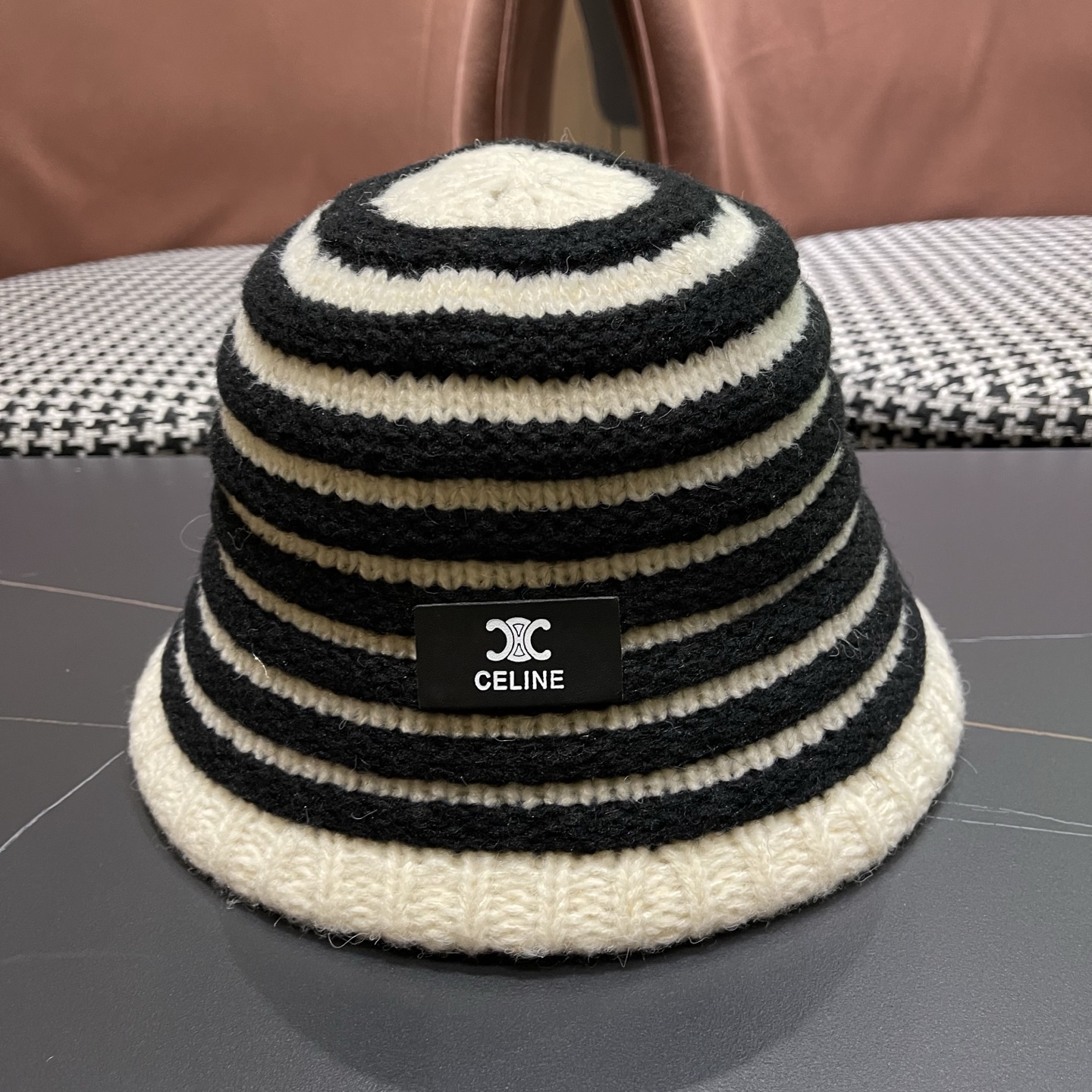 Celine 赛琳*定制版凯旋门羊羔毛盆帽女款水桶帽2025年爆款新款秋冬季帽子渔夫帽冬款