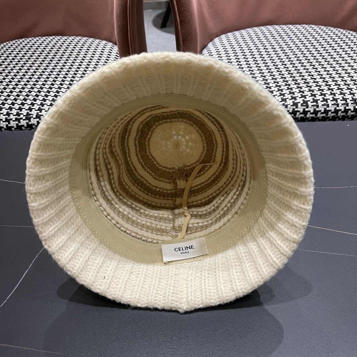 Celine 赛琳*定制版凯旋门羊羔毛盆帽女款水桶帽2025年爆款新款秋冬季帽子渔夫帽冬款