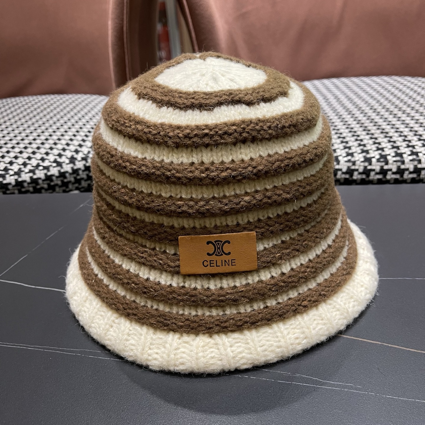 Celine 赛琳*定制版凯旋门羊羔毛盆帽女款水桶帽2025年爆款新款秋冬季帽子渔夫帽冬款