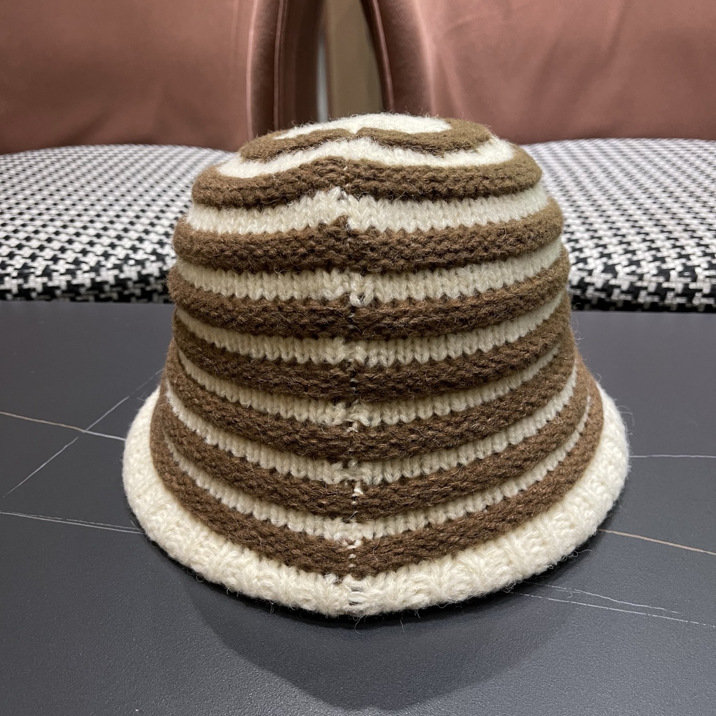 Celine 赛琳*定制版凯旋门羊羔毛盆帽女款水桶帽2025年爆款新款秋冬季帽子渔夫帽冬款