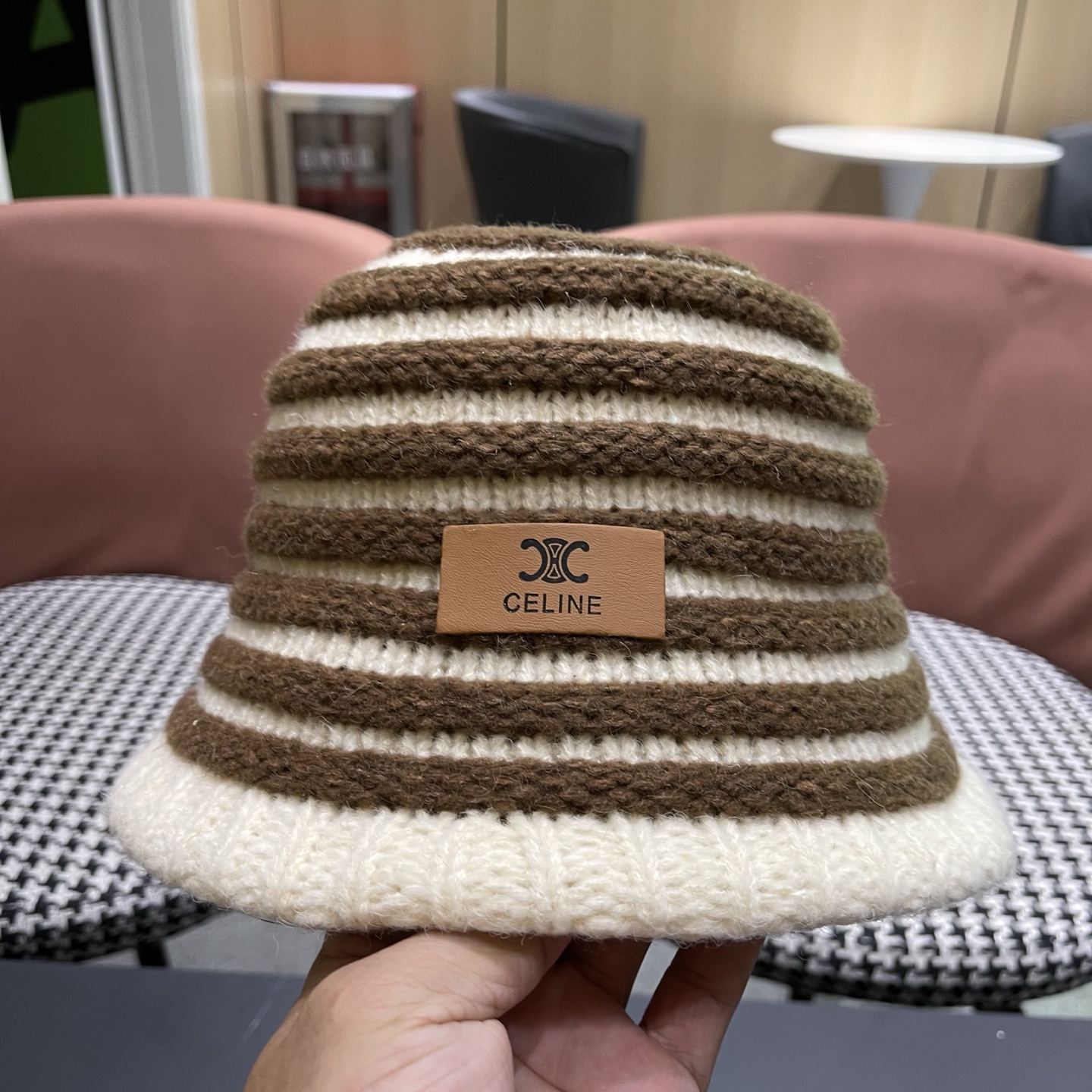 Celine 赛琳*定制版凯旋门羊羔毛盆帽女款水桶帽2025年爆款新款秋冬季帽子渔夫帽冬款