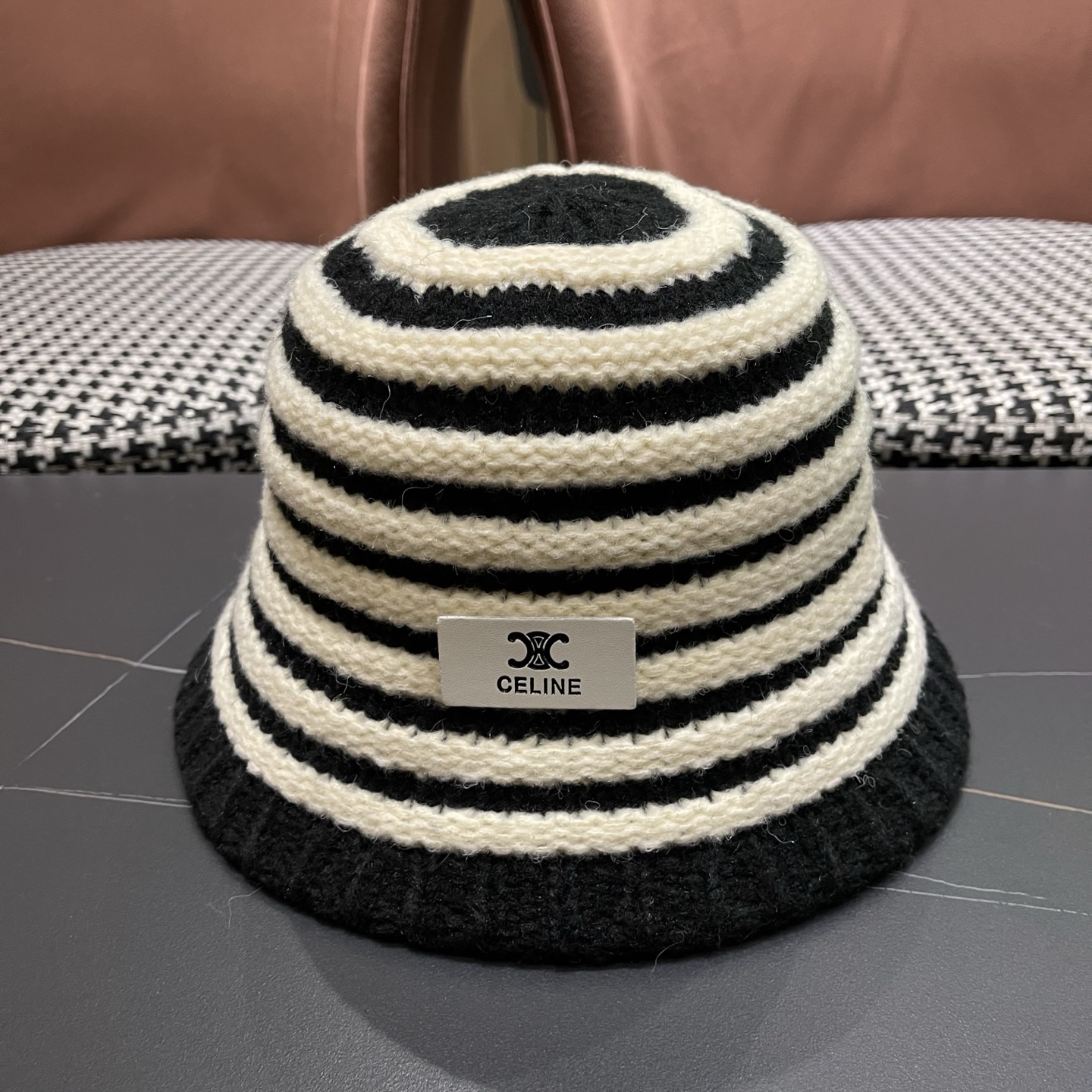 Celine 赛琳*定制版凯旋门羊羔毛盆帽女款水桶帽2025年爆款新款秋冬季帽子渔夫帽冬款